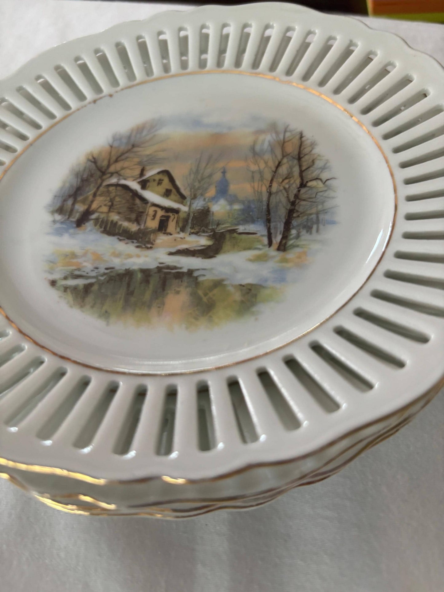Vintage MEPOCO Set of 4 Plates Lover Antiques and Vintage
