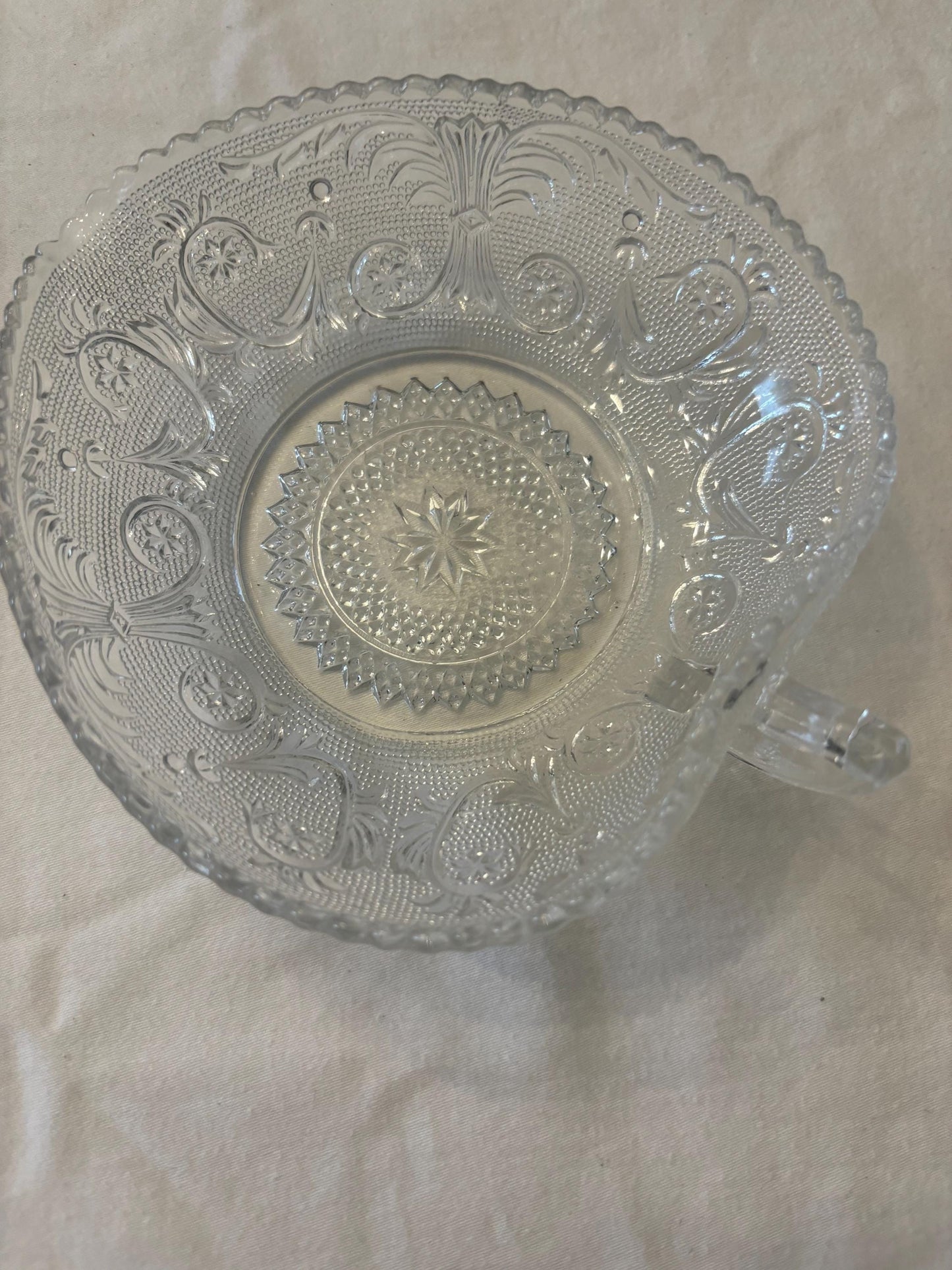 Vintage Anchor Hocking Sandwich Glass Heart Shaped Dish with Handle Clear Glass Serving Bowl Lover Antiques and Vintage