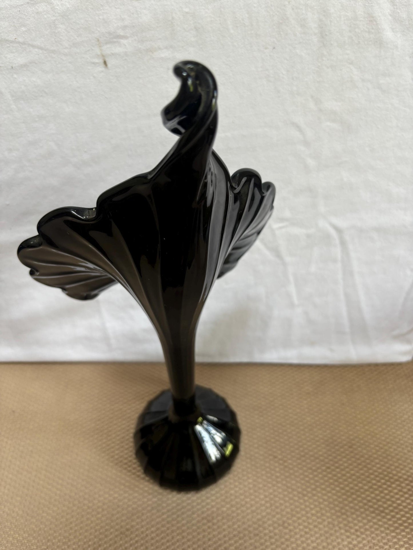 Vintage Empoli S.T.E.L.V.I.A. Fatto A Mano Black Amethyst Ruffled Jack-In-The-Pulpit Vase Twist Swung Lover Antiques and Vintage