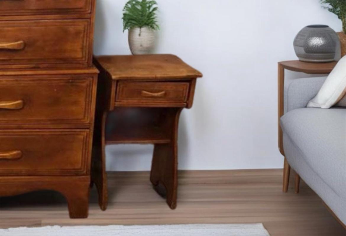 Cushman Colonial Creations Molly Stark Night Table No. 2059 Small End Table Night Side Stand Nightstand Lover Antiques and Vintage