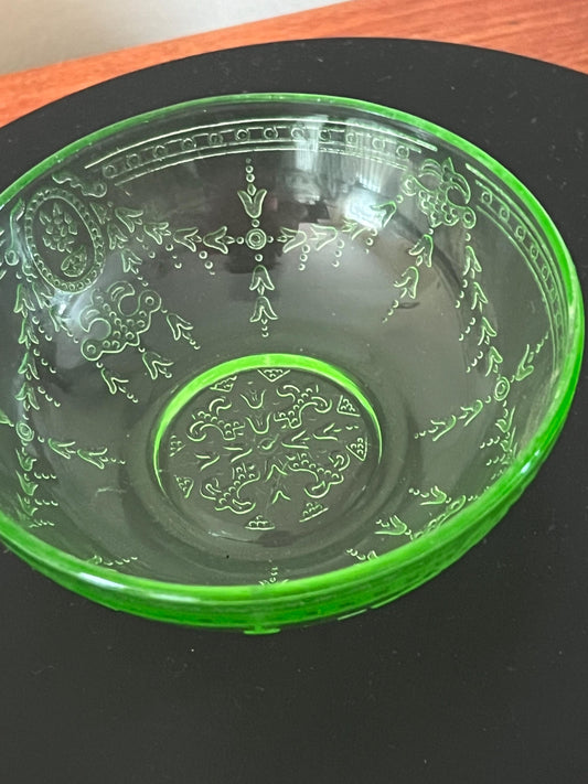 Vintage Uranium Glass Bowl Georgian Lovebirds Design Federal Glass Cereal Bowl Lover Antiques and Vintage