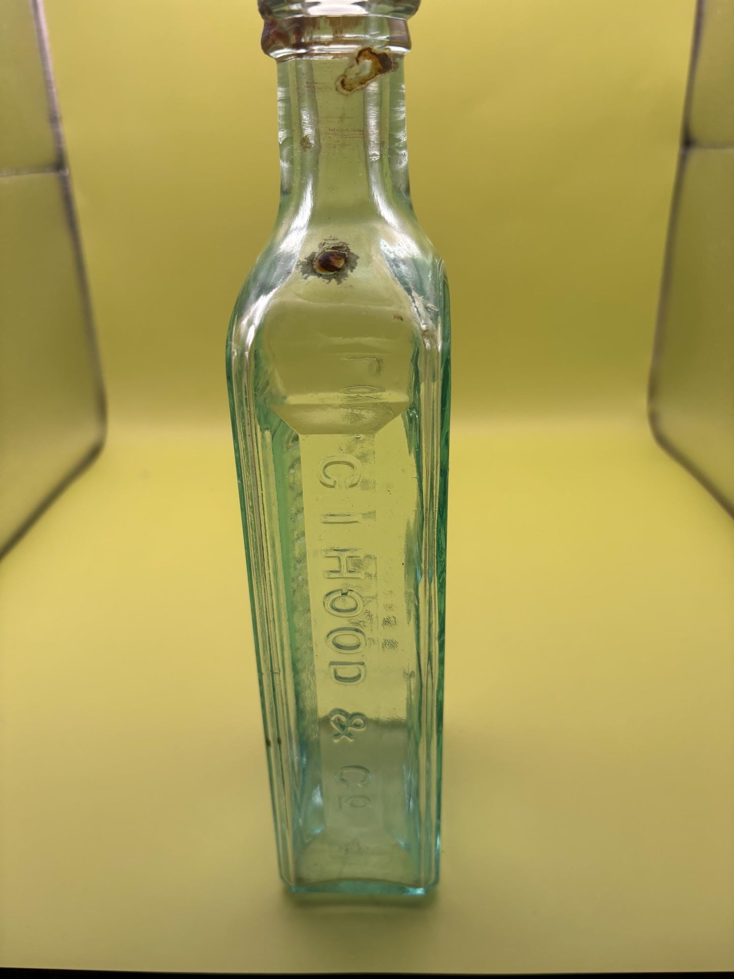 Antique Bottle Hood’s Sarsa Parilla Apothecaries Lover Antiques and Vintage