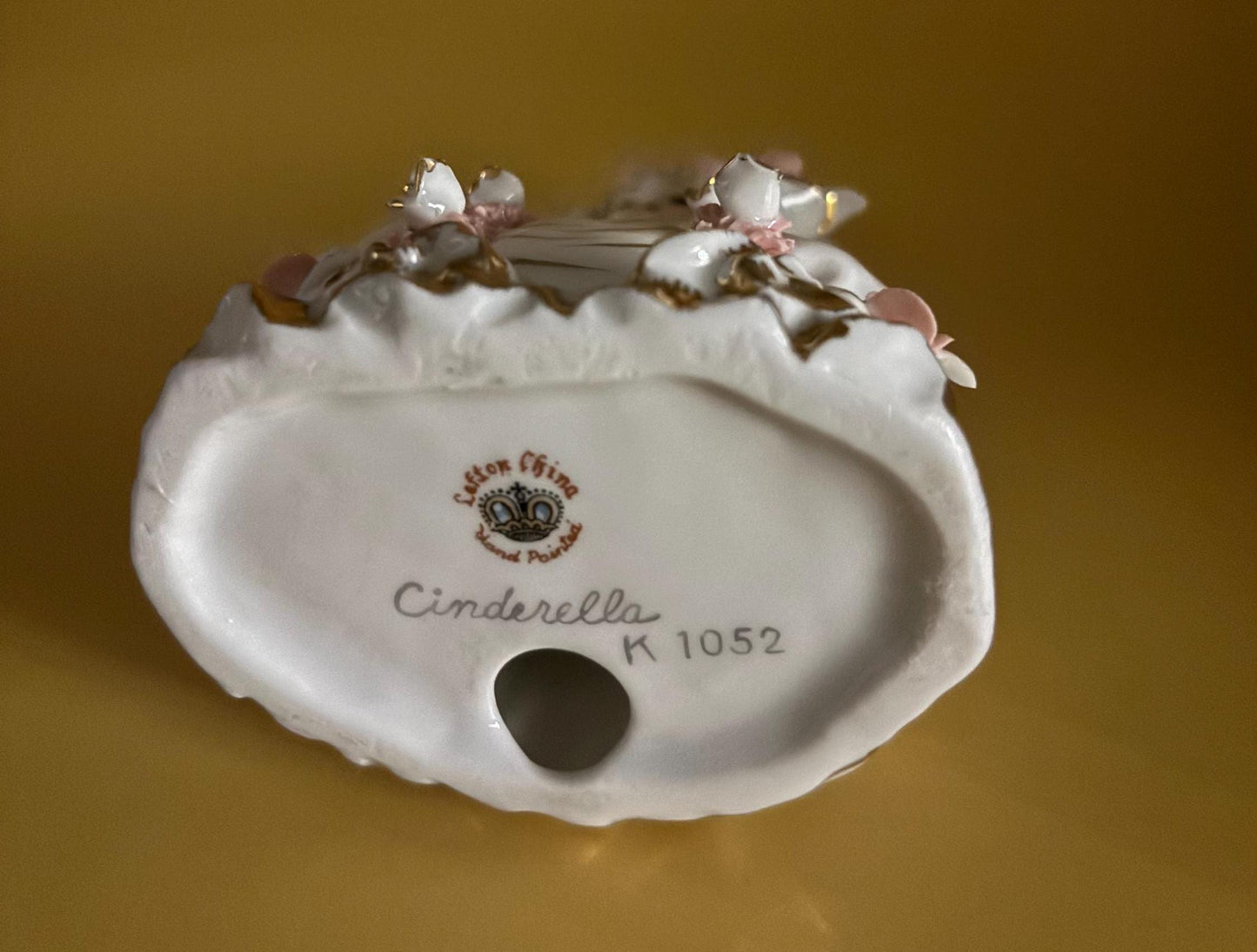 Vintage Lefton Cinderella Hand Painted Porcelain Figurine K 1052 Bride Figure Lover Antiques and Vintage
