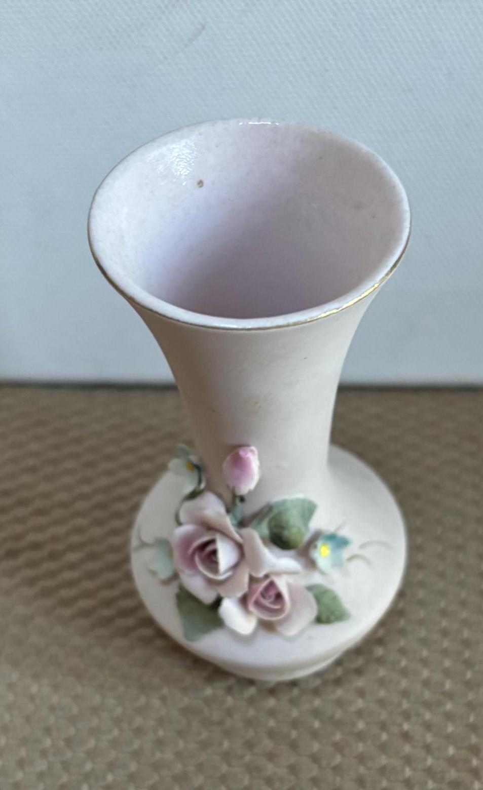 Vintage Lefton Capodimonte Roses Vase Hand Painted Porcelain Figurines Japanese Lover Antiques and Vintage