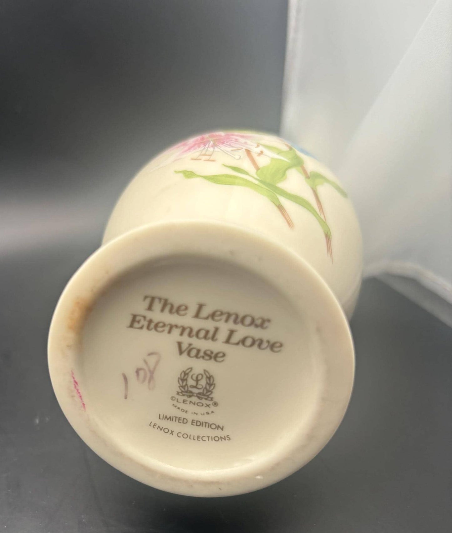 Vintage Lenox Eternal Love Collection Bird Porcelain Bud Base Flower Footed Vase with 24K Gold on Top Rim Lover Antiques and Vintage