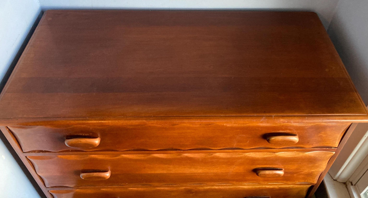 Cushman Colonial Creations Pennsylvania Piecrust Dresser No. 1043 Lover Antiques Vintage