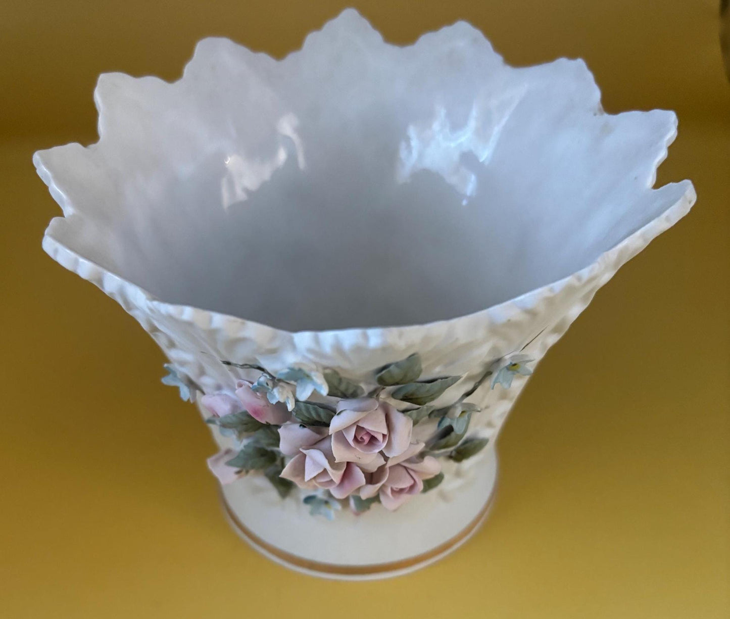 Vintage Lefton Capodimonte Roses Vase Hand Painted Porcelain Figurines Japanese Lover Antiques and Vintage