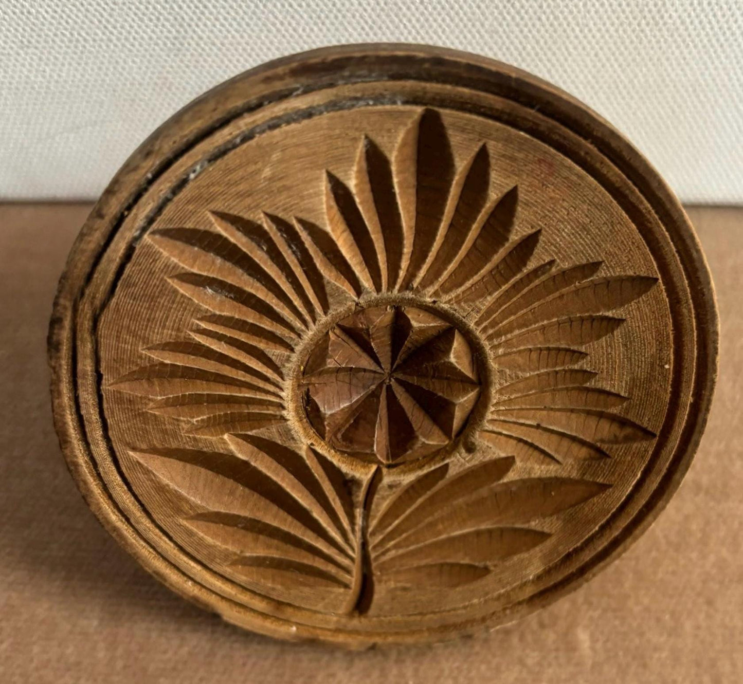 Antique Wood Daisy Flower Hand Carved Primitive Butter Mold Stamp Lover Antiques and Vintage