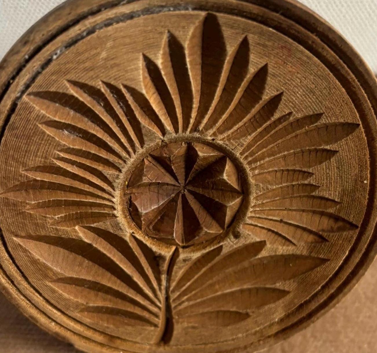 Antique Wood Daisy Flower Hand Carved Primitive Butter Mold Stamp Lover Antiques and Vintage
