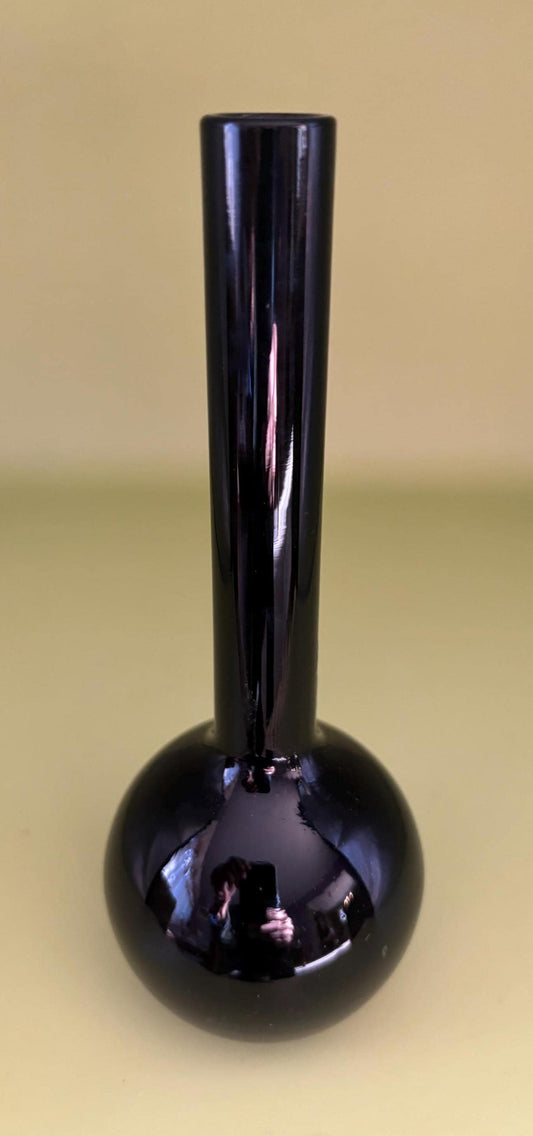 Vintage Black Lacquer Bud Vase Shiny Fluted Vase Lover Antiques and Vintage