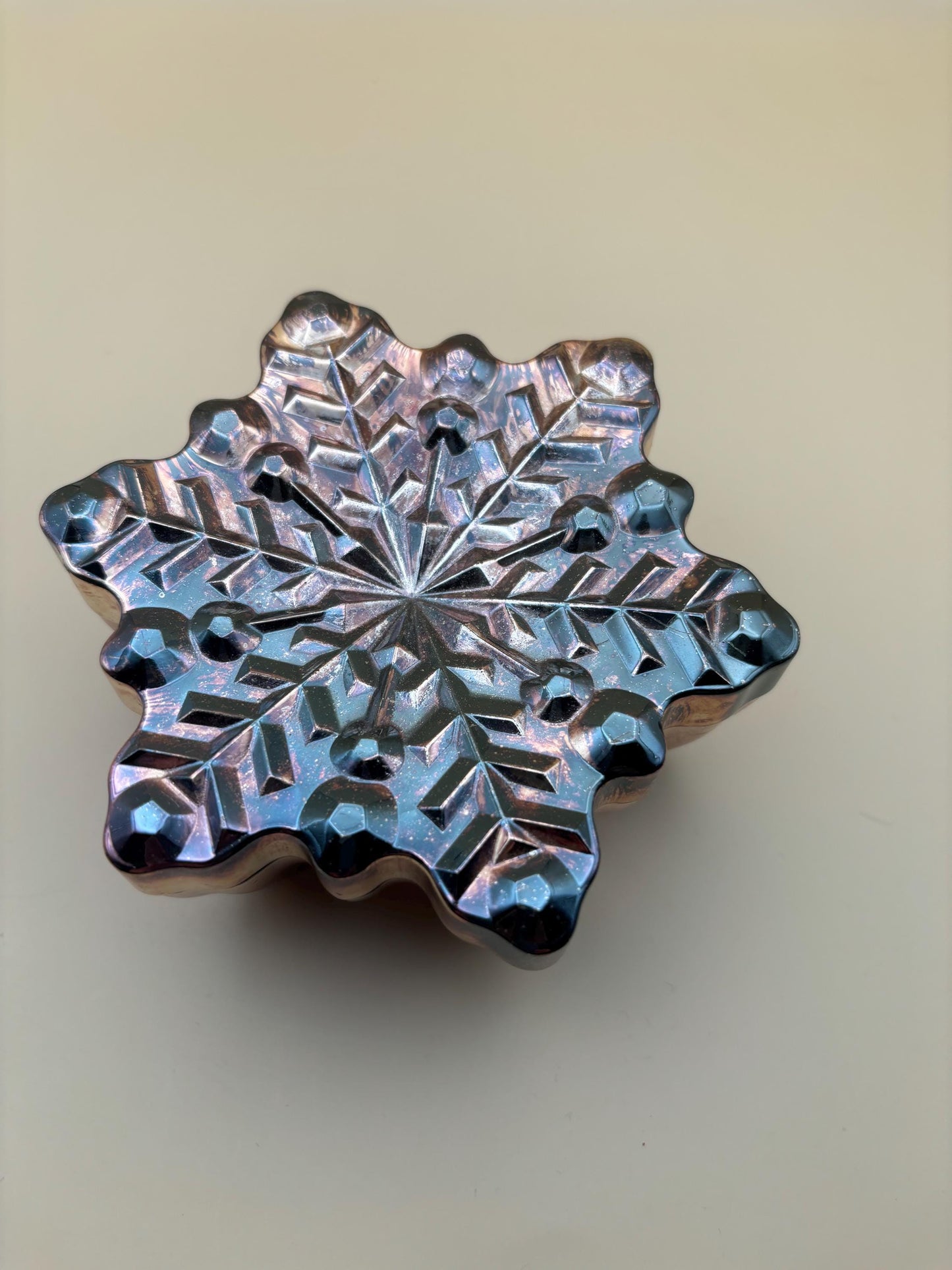 Vintage Iridescent Snowflake Trinket Box or Jewelry Compartment Top Opens Up Lover Antiques and Vintage