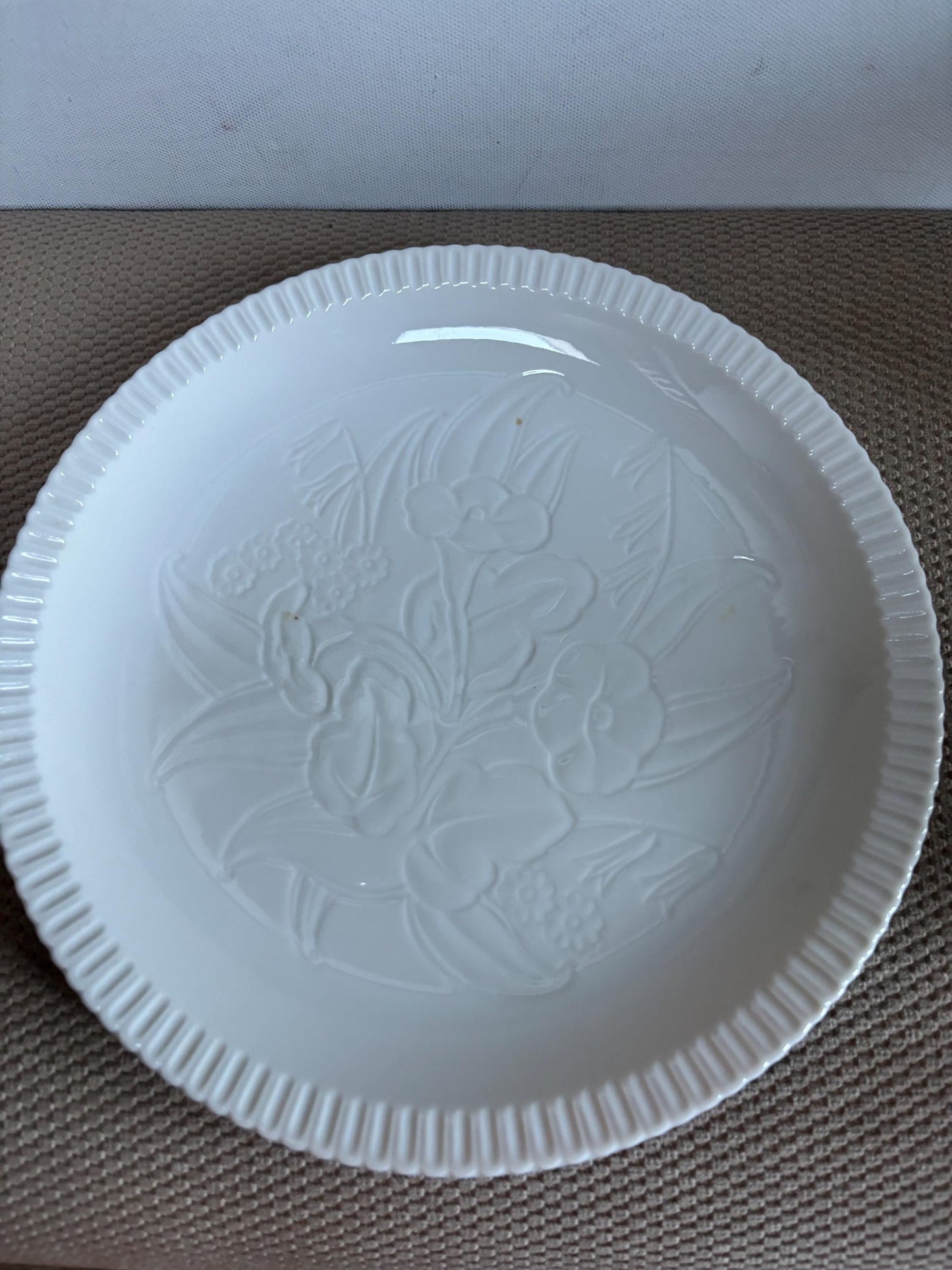 Vintage Shelledge White Large Dinner Plate with Narrow Flutes Edging Syracuse China Lover Antiques and Vintage