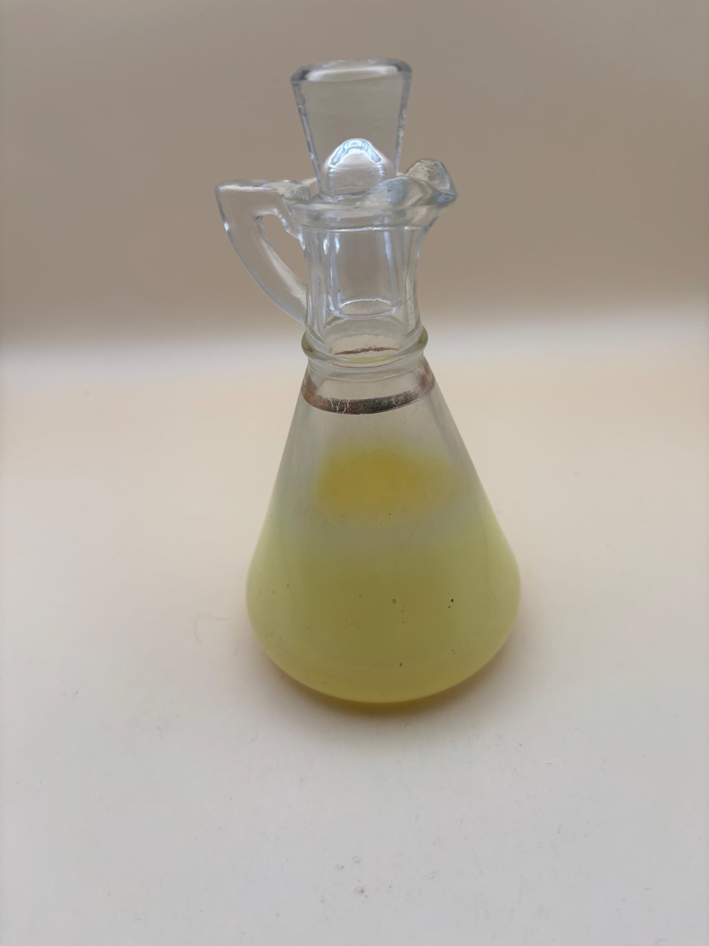 Vintage Blendo Yellow Fade Oil Dispenser with Stopper Hombre Glass Cruet Decanter Lover Antiques and Vintage