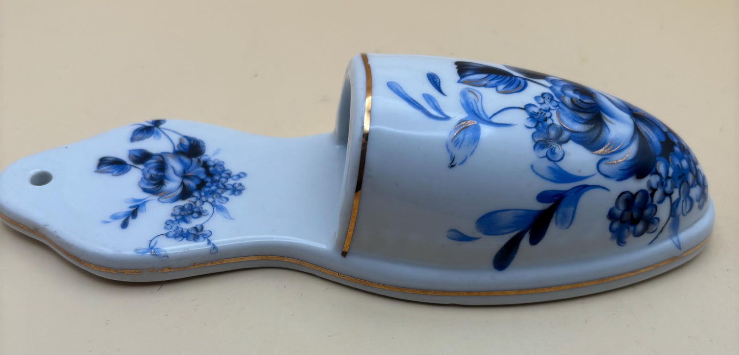 Vintage White & Blue Porcelain Small Wall Pocket Holder For Wall Lover Antiques and Vintage