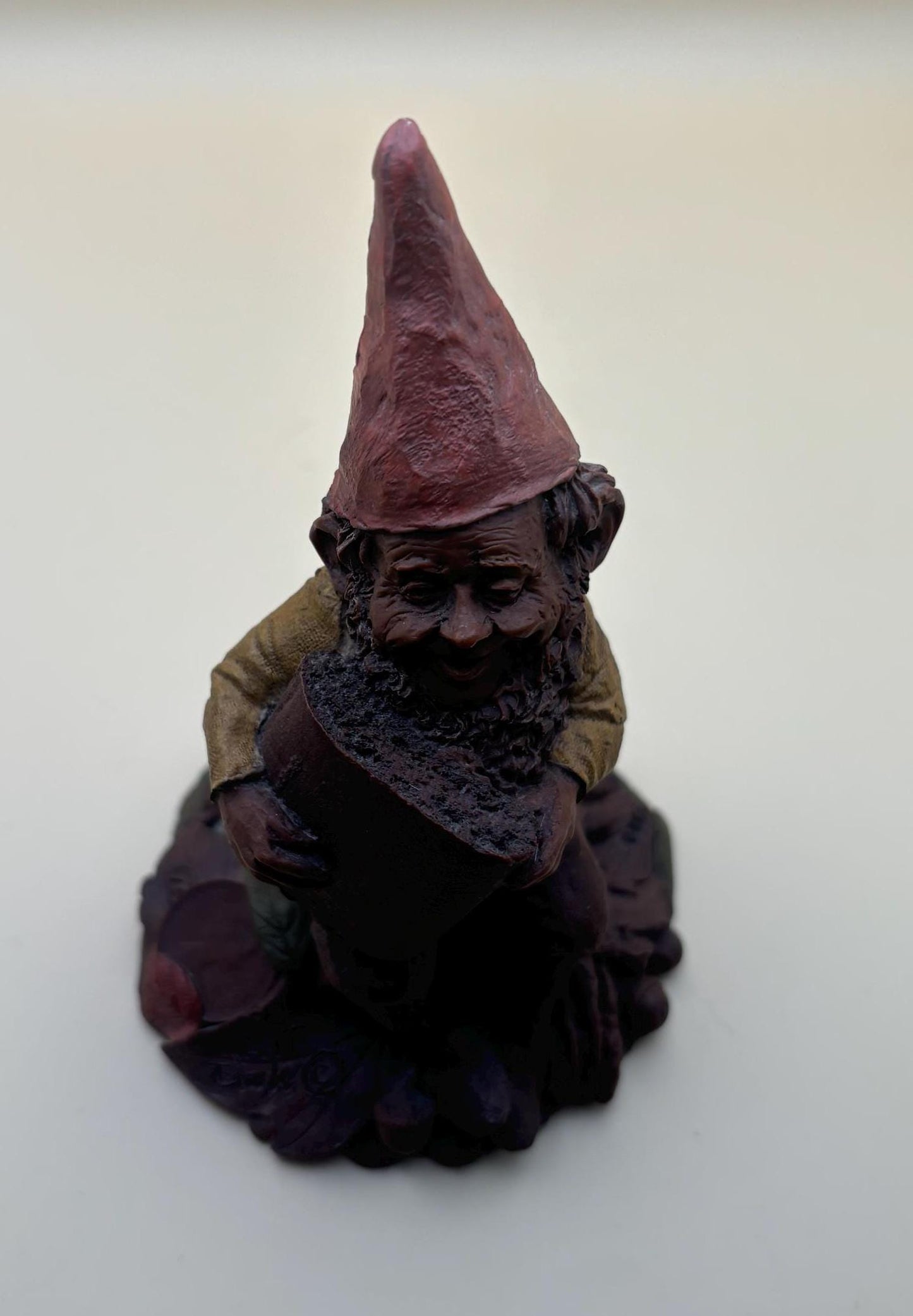 Vintage Gnome in Tub by Tom Clark Cairn Artists Forrest Gnome in Leaf Bath Tub Retired Lover Antiques and Vintage