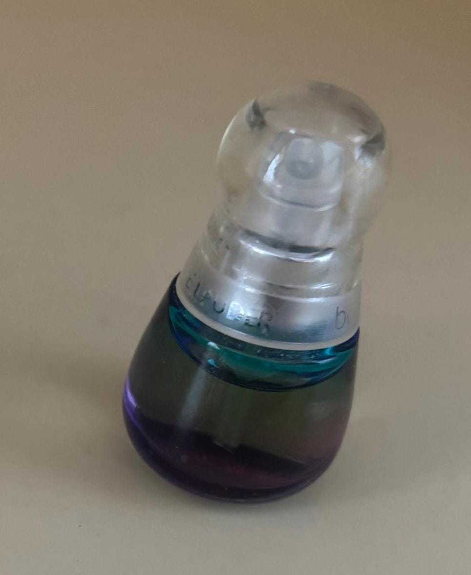 Vintage Estee Lauder Beyond Paradise Eau De Parfum Miniature Perfume 4ml Spray Lover Antiques and Vintage