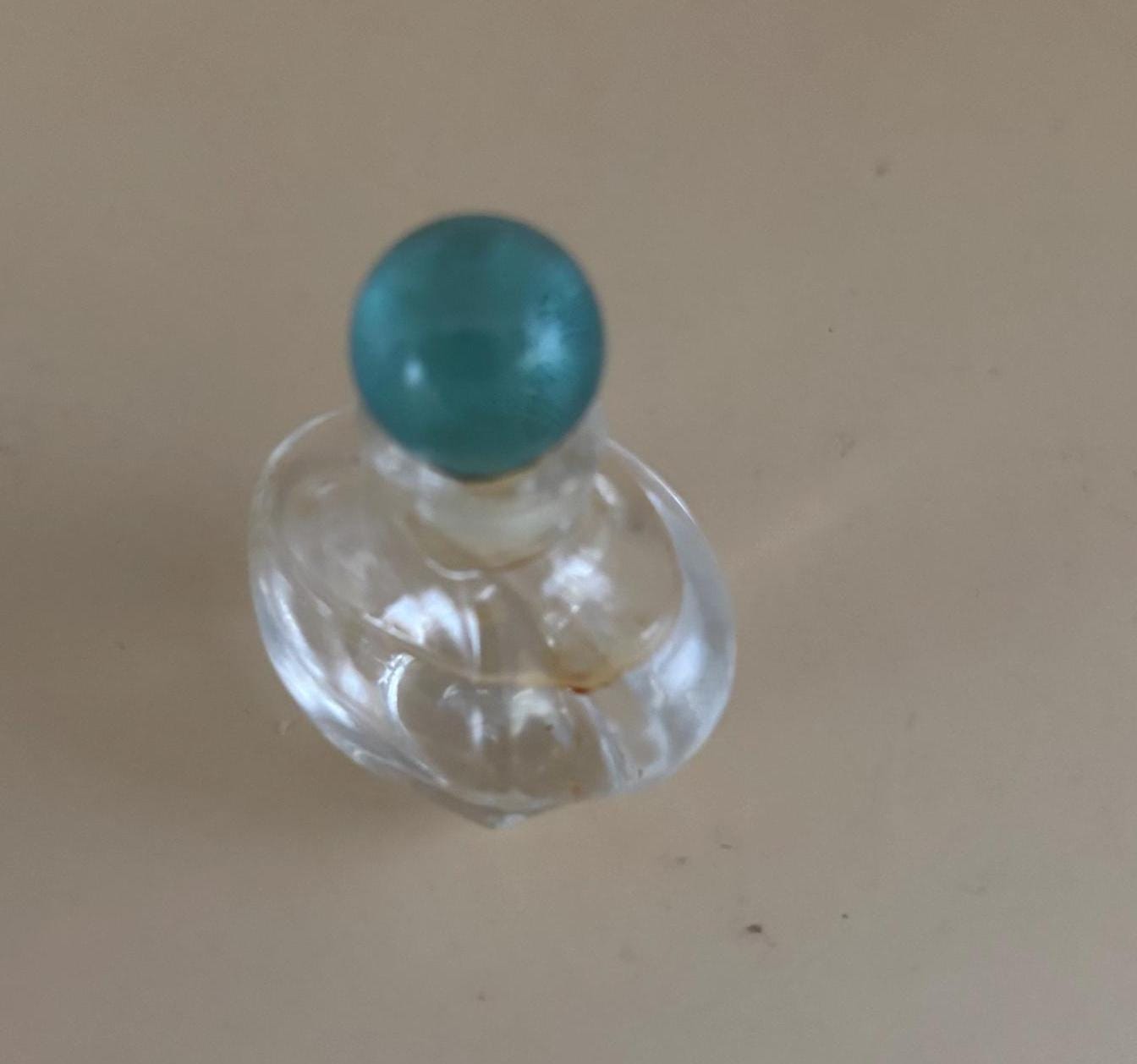Vintage Giorgio Beverly Hills Wings Women's Miniature Perfume 1/8 Fluid Ounces Lover Antiques and Vintage