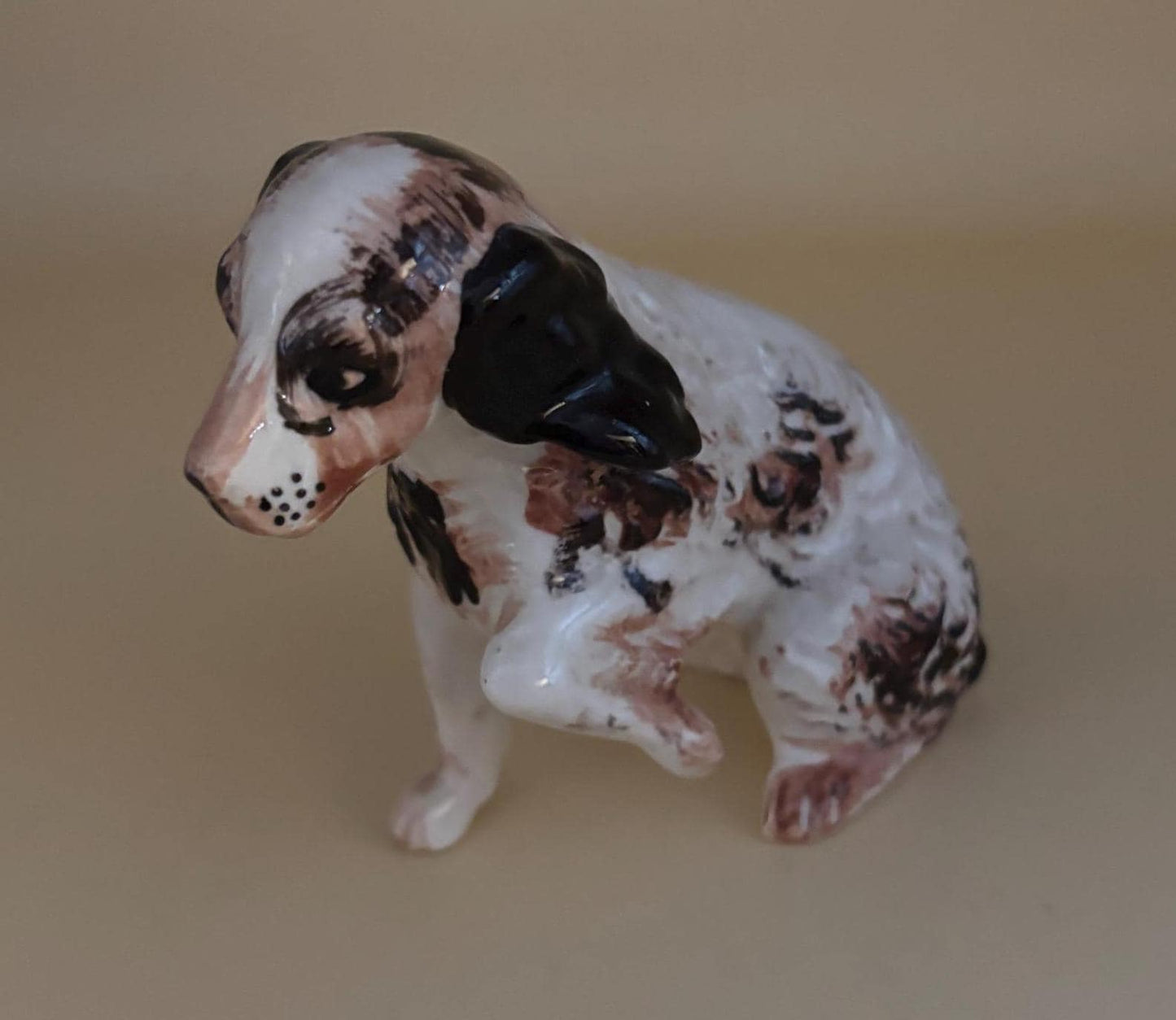 Vintage Springer Spaniel Ceramic Dog Hand Painted Figurine Animal Figure Lover Antiques and Vintage
