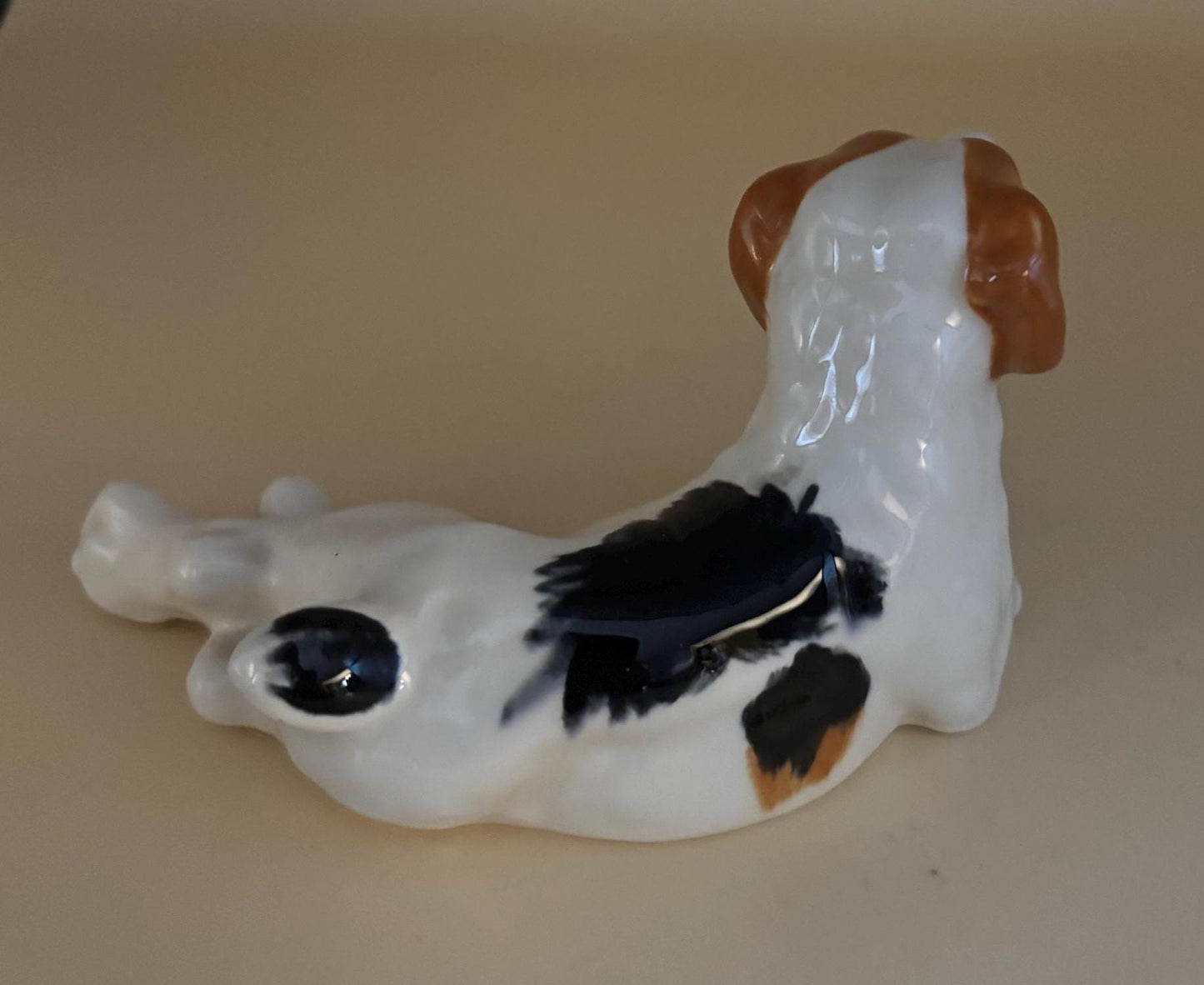 Vintage Beagle Dog Hand Painted Japan Figurine Animal Figure Lover Antiques and Vintage