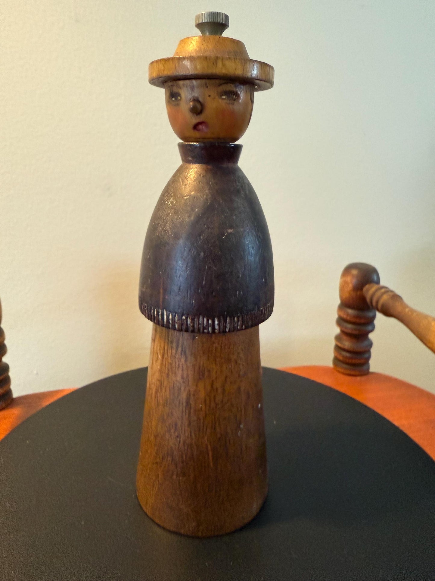 Antique Primitive Woman Pepper Grinder Wooden Pepper Mill Lover Antiques and Vintage