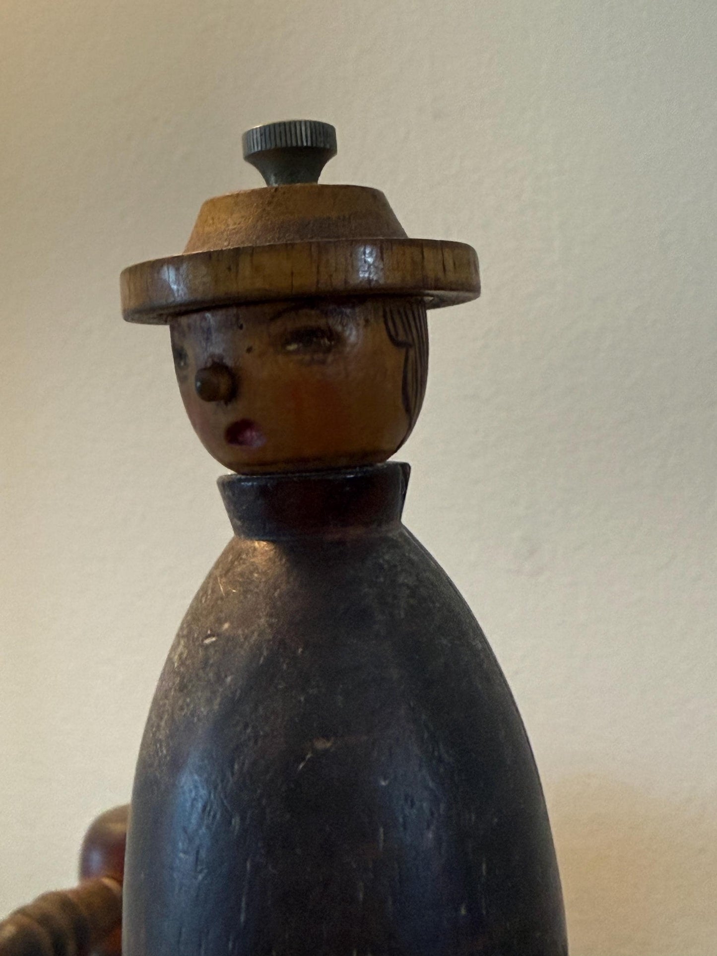Antique Primitive Woman Pepper Grinder Wooden Pepper Mill Lover Antiques and Vintage