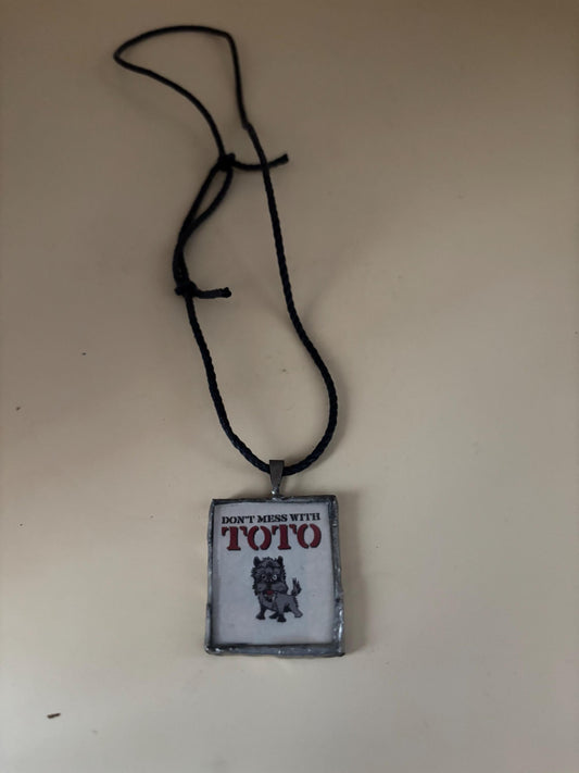 Vintage Don't Mess with Toto Necklace From The Wizard of Oz Dorothy's Dog Toto Lover Antiques and Vintage
