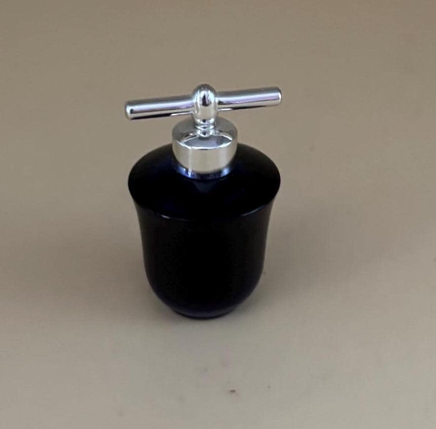 Vintage Liz Claiborne Vivid Perfume Miniature Perfume Bottle 3ml Lover Antiques and Vintage