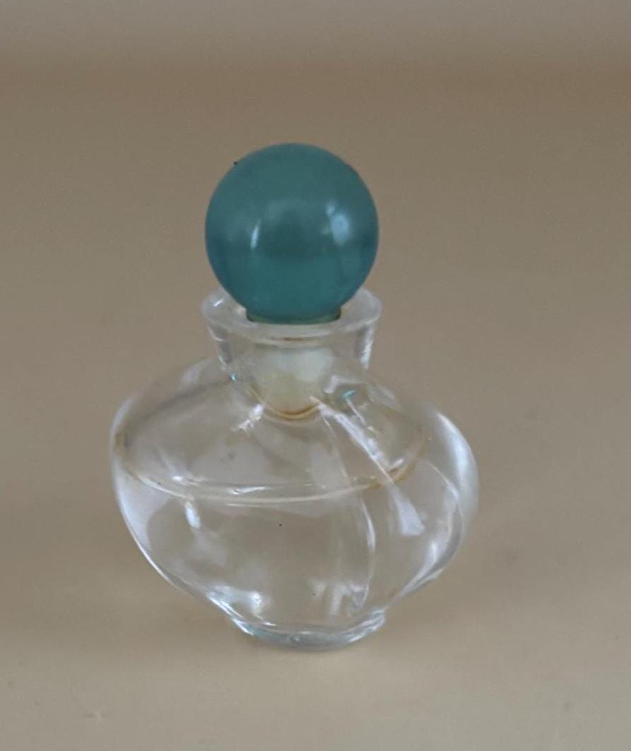 Vintage Giorgio Beverly Hills Wings Women's Miniature Perfume 1/8 Fluid Ounces Lover Antiques and Vintage
