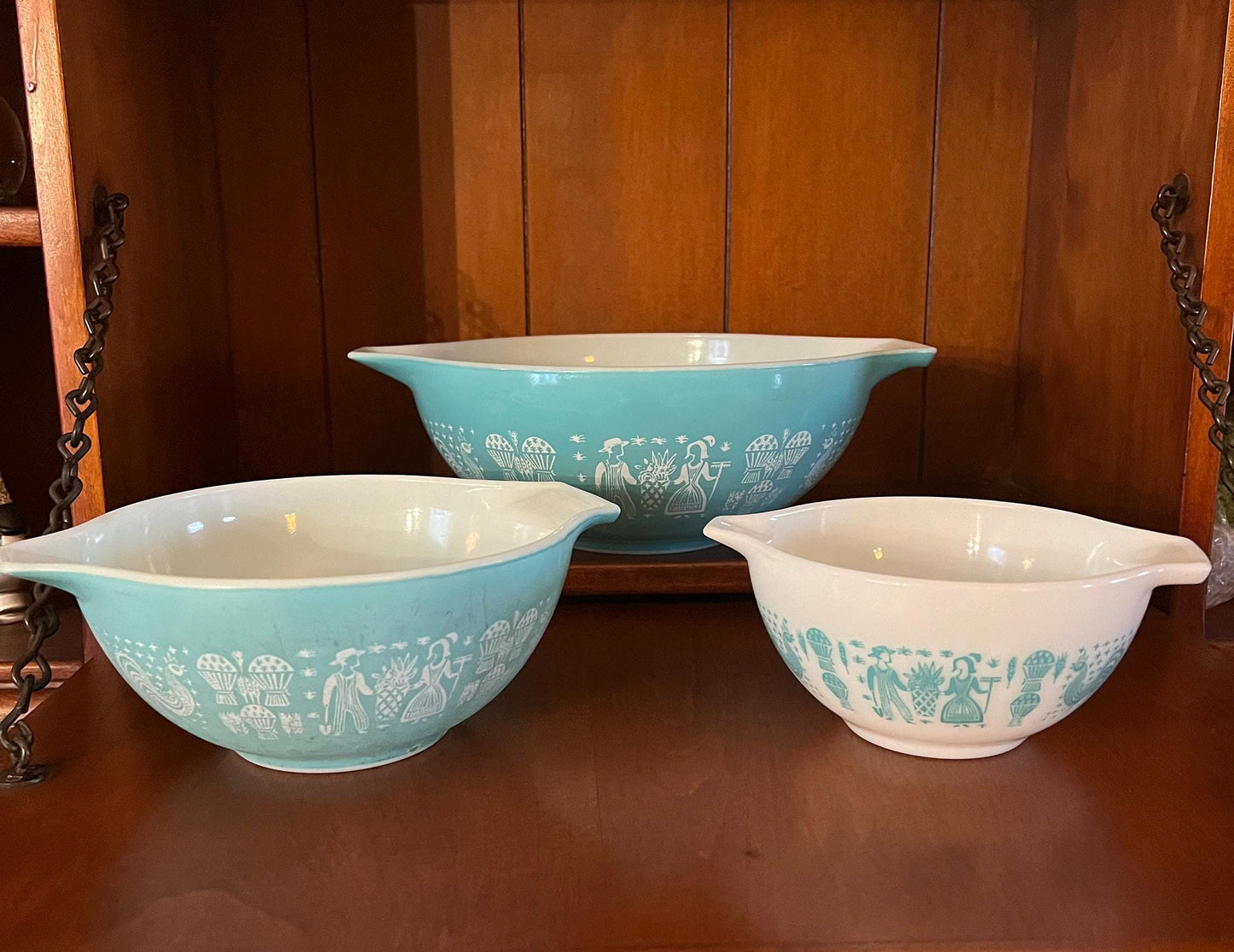 Vintage Pyrex Amish Butterprint Cinderella Bowls, Turquoise and White Collection Pyrex Set of 3 Bowls Lover Antiques and vintage