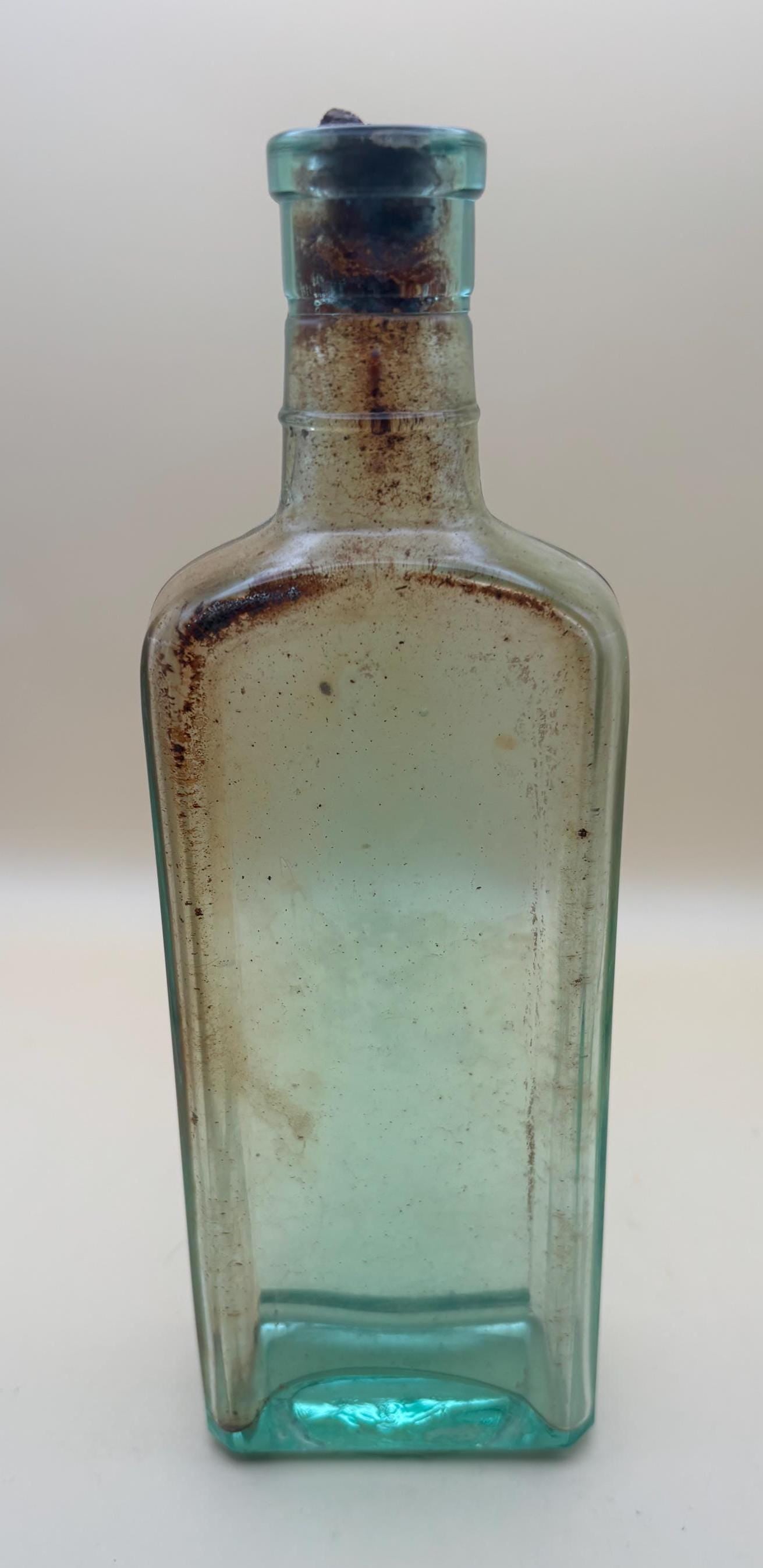 Antique Bottle Lowell Mass USA Compound CXT Ayres 5 Apothecaries Lover Antiques and Vintage