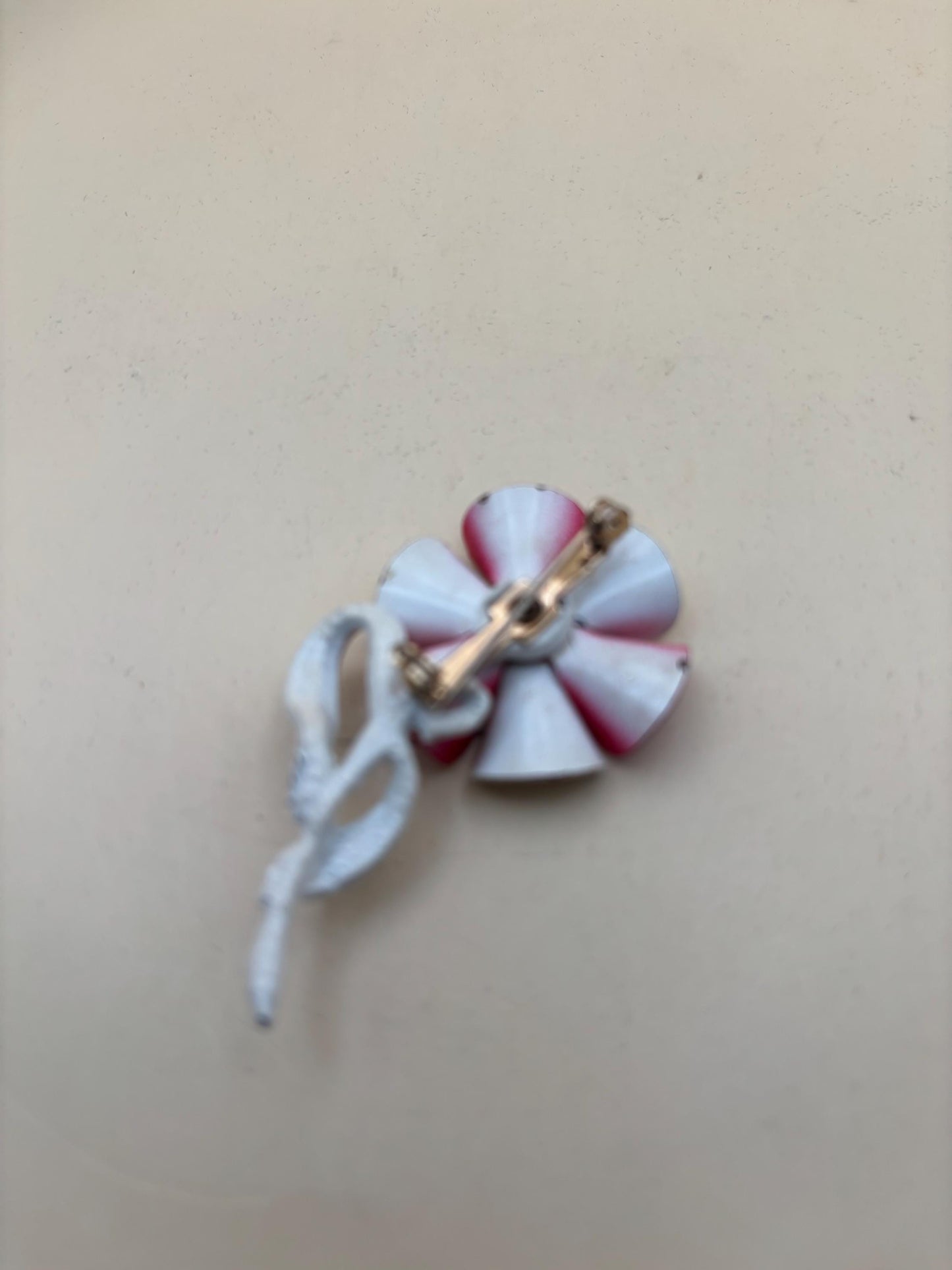 Vintage Red White Blue Flower Brooch Pin Jewelry brooches Lover Antiques and Vintage