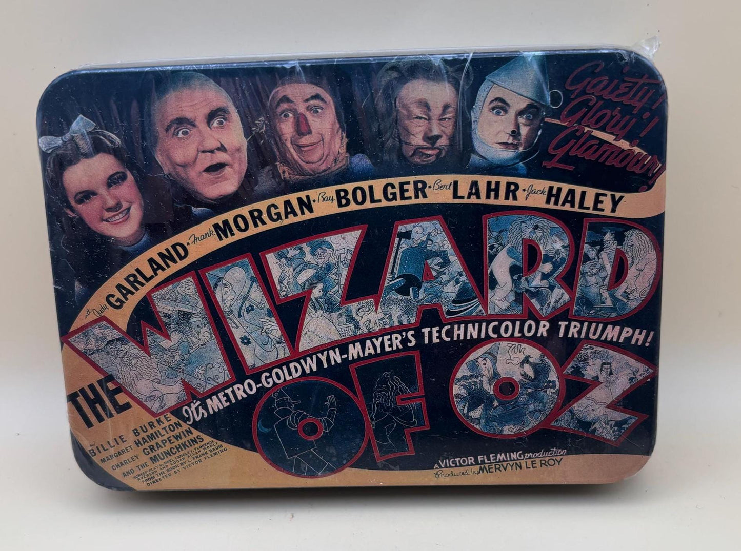 Vintage The Wizard of Oz Collector Playing Cards New In Box Lover Antiques and Vintage