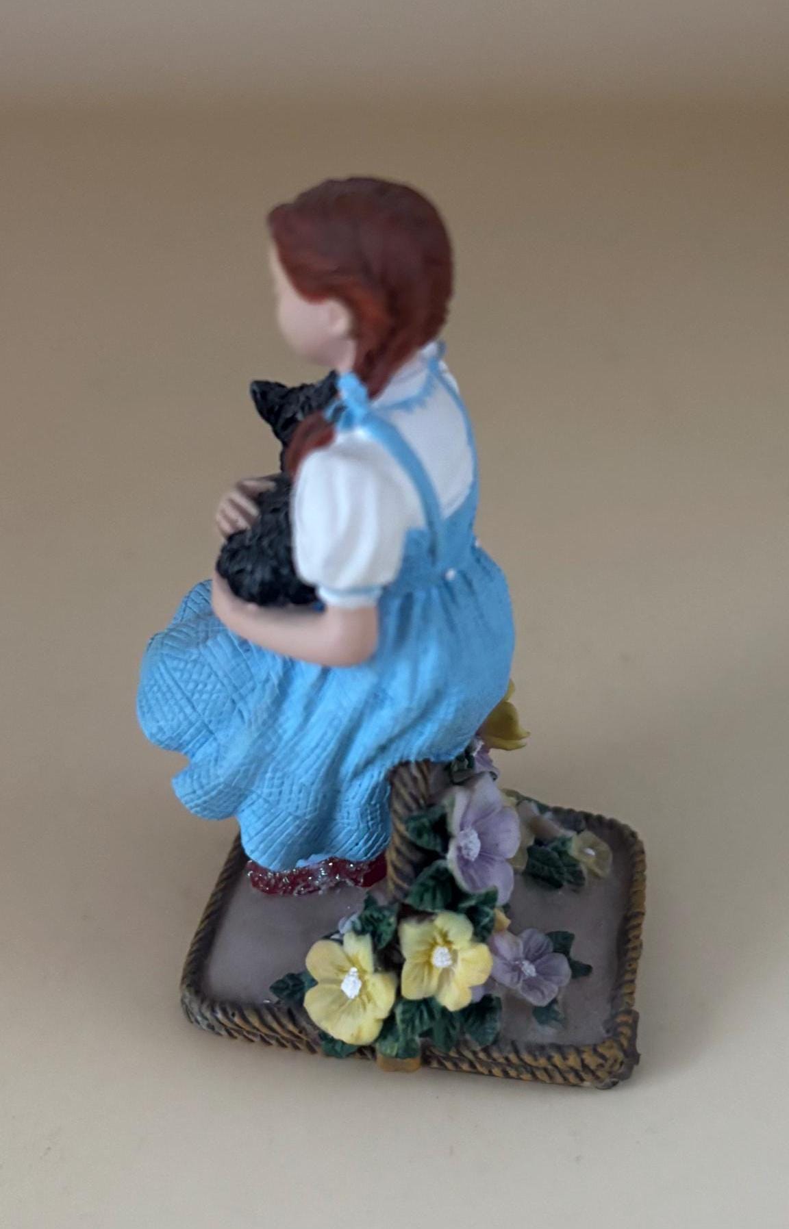 Vintage Dorothy and Toto From The Wizard of Oz Figurine Lover Antiques and Vintage