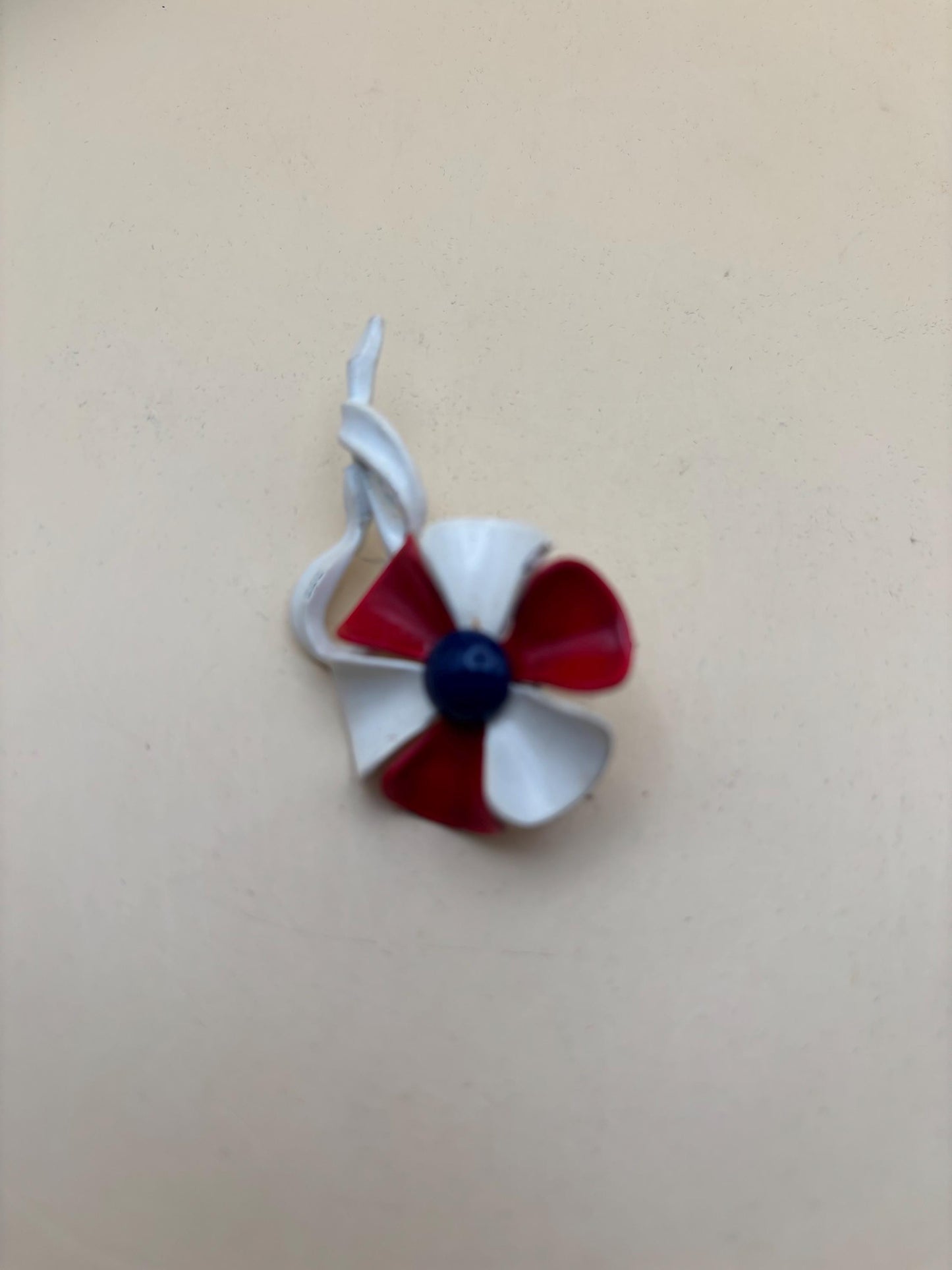Vintage Red White Blue Flower Brooch Pin Jewelry brooches Lover Antiques and Vintage