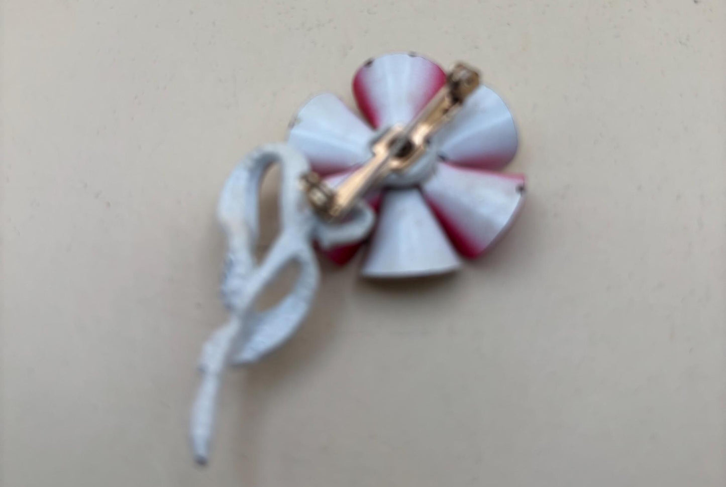Vintage Red White Blue Flower Brooch Pin Jewelry brooches Lover Antiques and Vintage