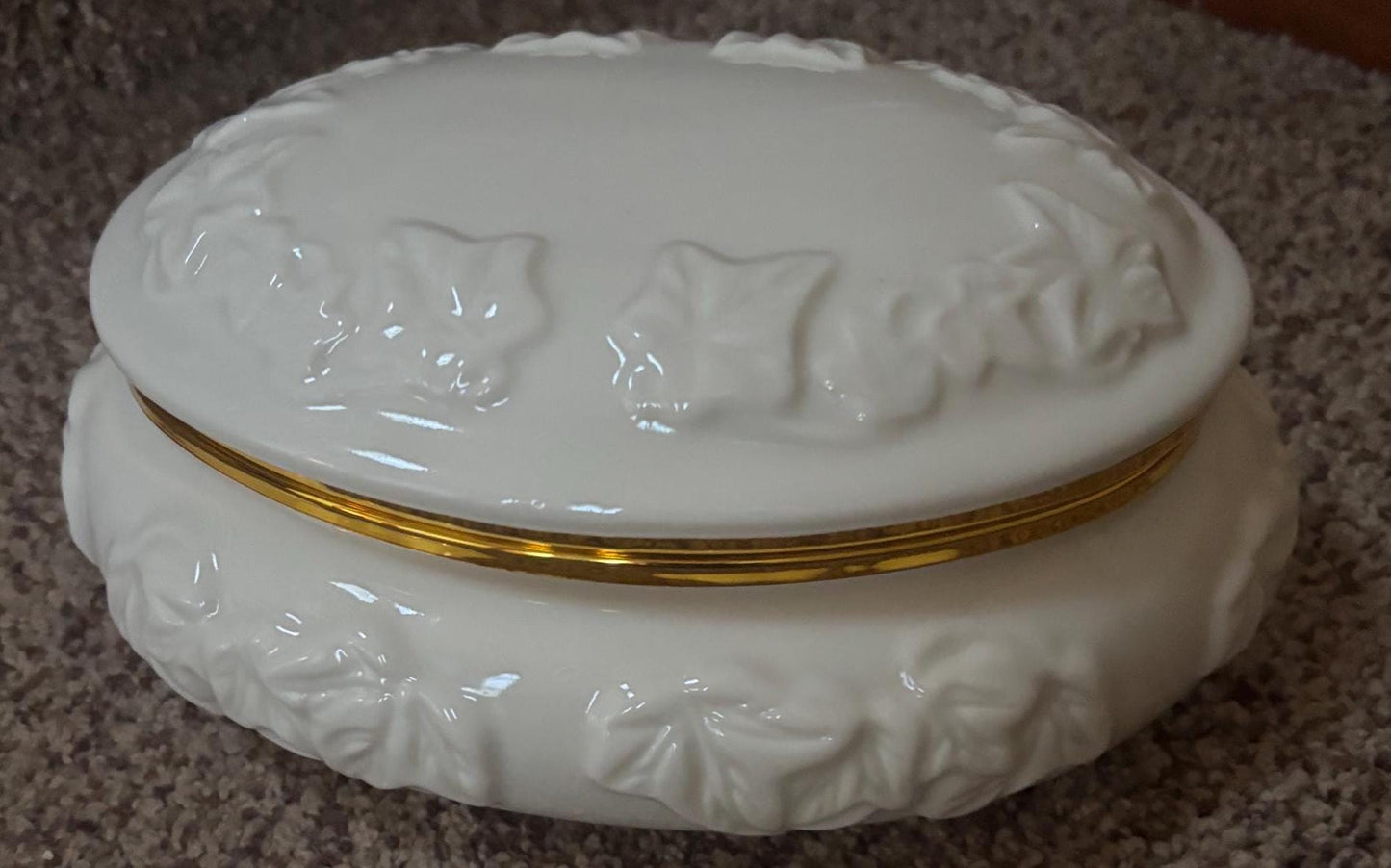 Vintage Lenox Porcelain & Gold Trim Music Box Floral Pattern Lover Antiques and Vintage