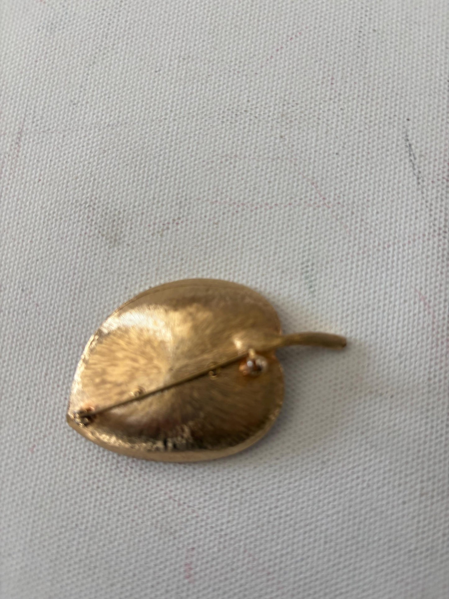 Vintage Emerald Green and Gold Brooch Pin Lover Antiques and Vintage