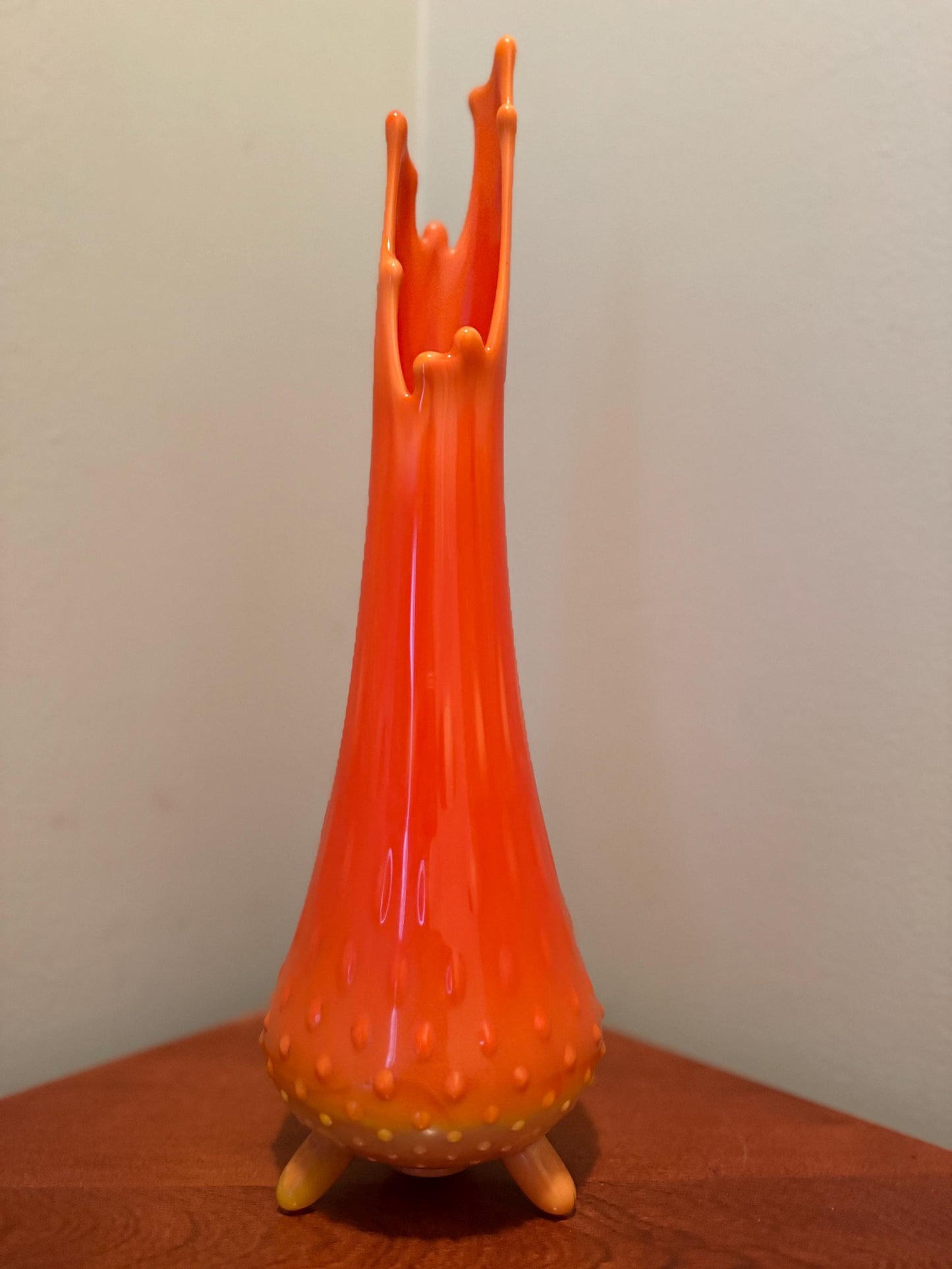 Vintage LE Smith Avocado Green Pedestal Smoothie Swung Vase Lover Antiques and Vintage