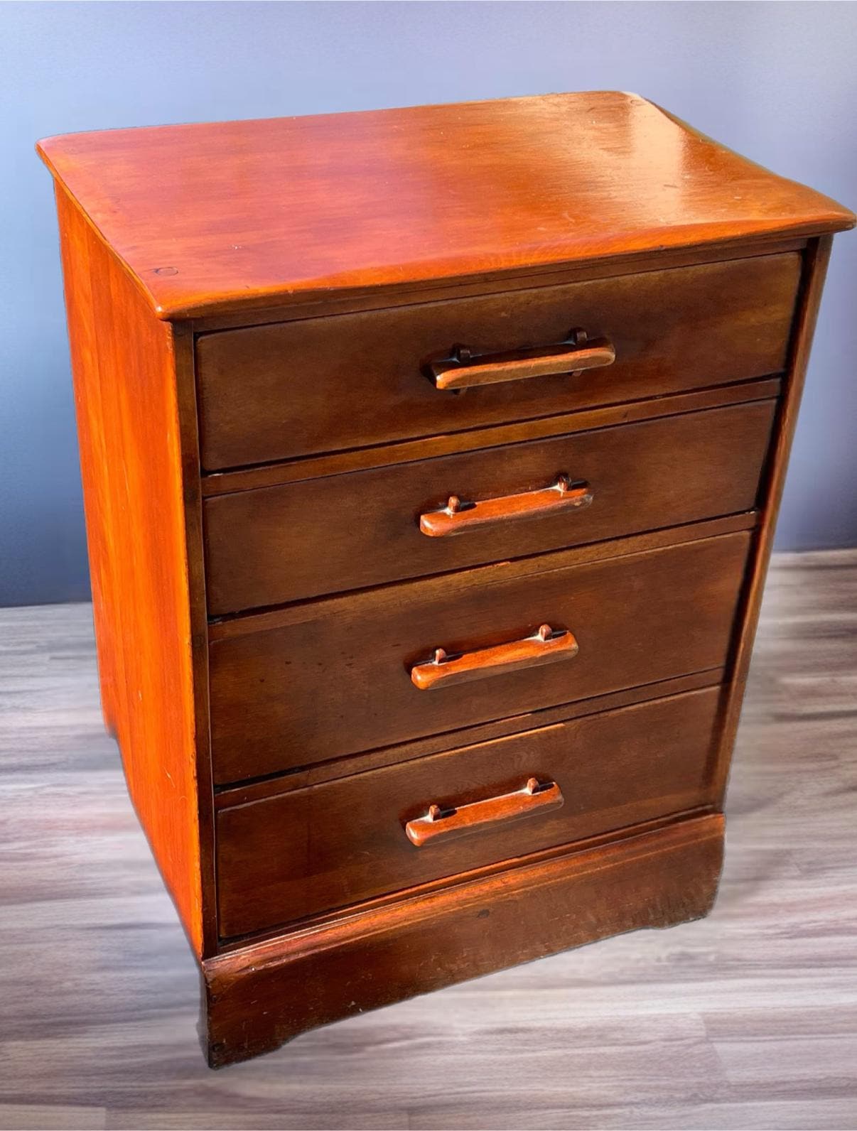 Vintage Cushman Colonial Creations 4 drawer chest No. 3-145 petite dresser