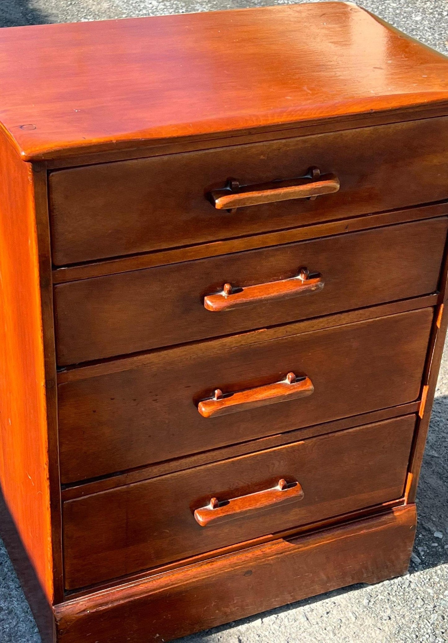 Vintage Cushman Colonial Creations 4 drawer chest No. 3-145 petite dresser