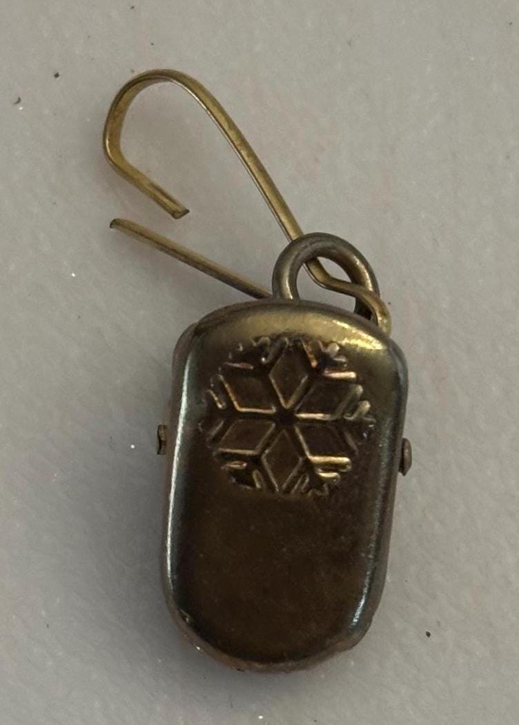 Antique Brass Mitten Clip Circa 1900's Lover Antiques and Vintage
