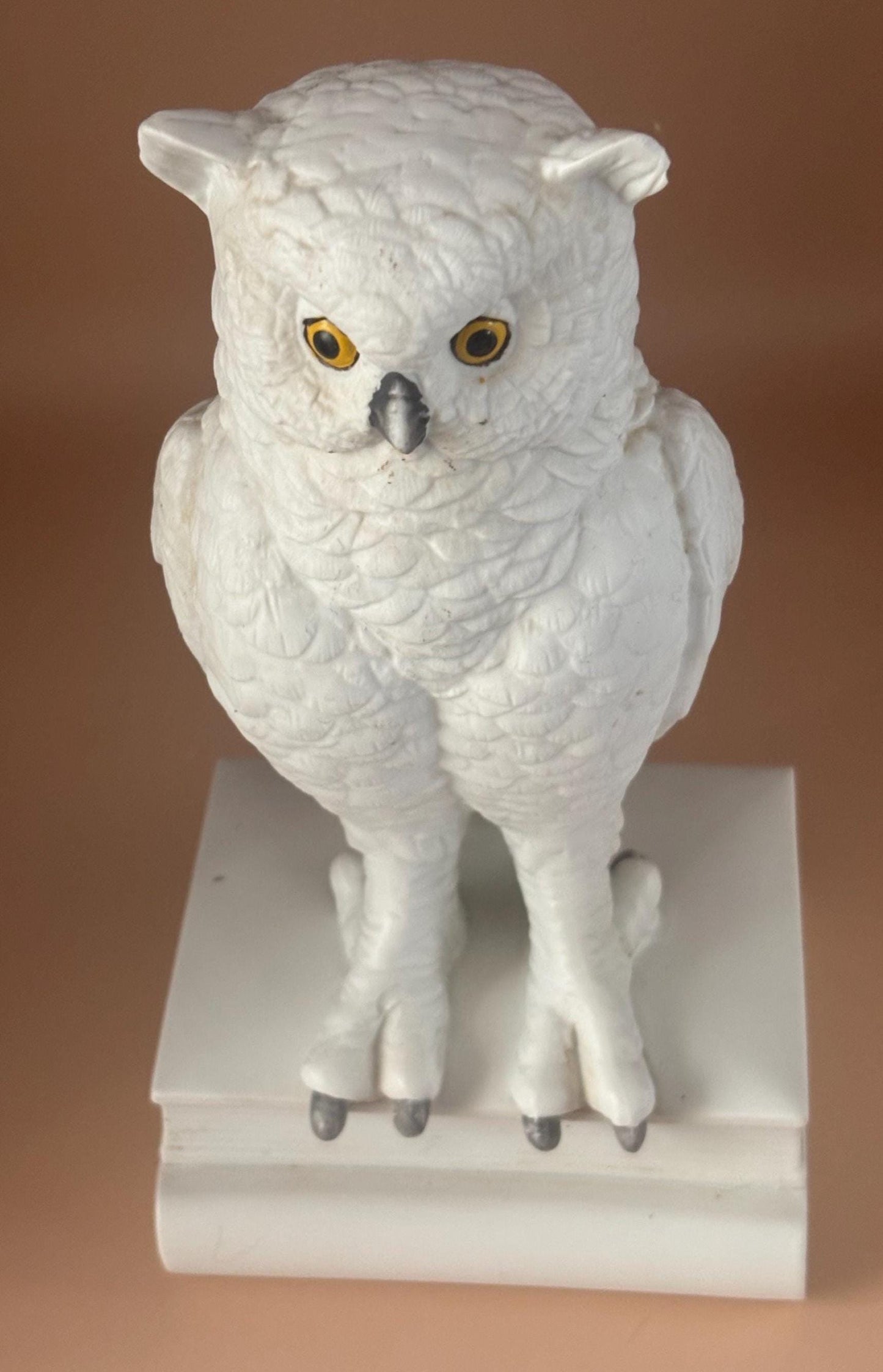 Vintage Snowy Owl Standing on Books Porcelain Statue Figurine Gift #7454 Andrea by Sadek Made in Japan Lover Antiques and Vintage