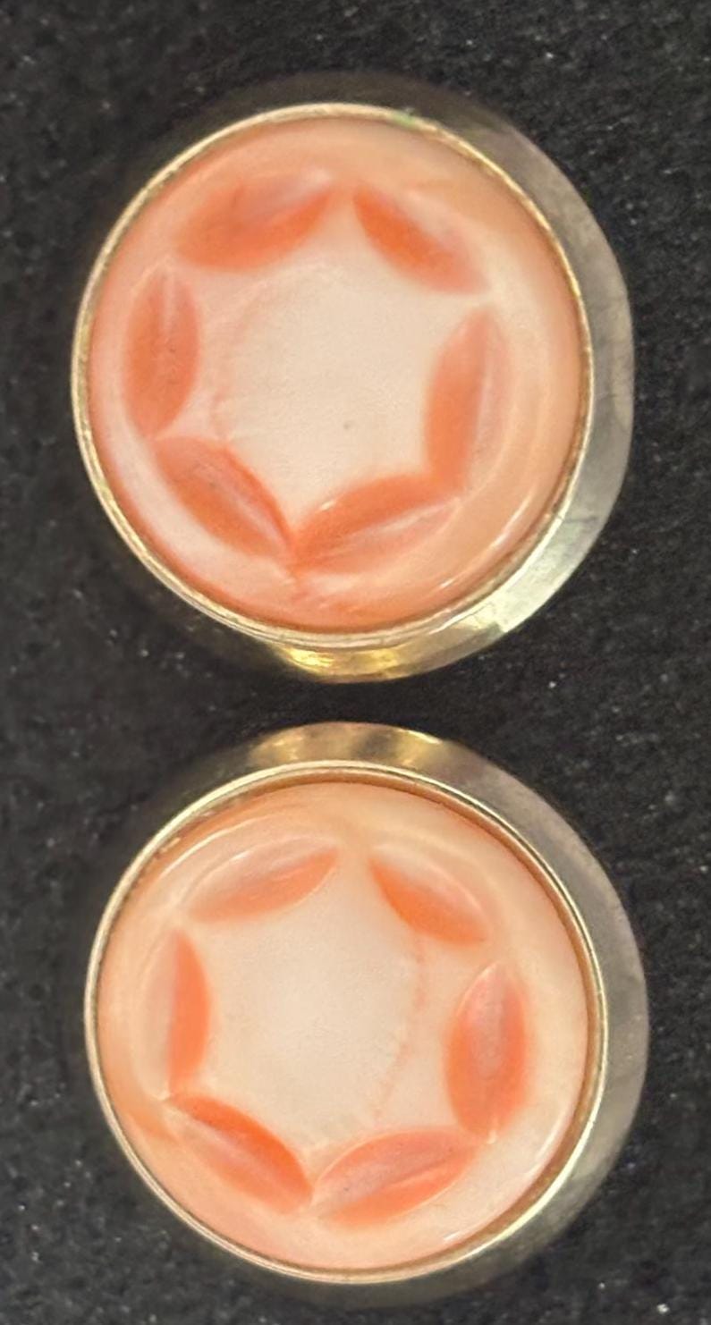 Vintage Peachy Agate Gemstone Earrings Clip On Floral Starburst Lover Antiques and Vintage