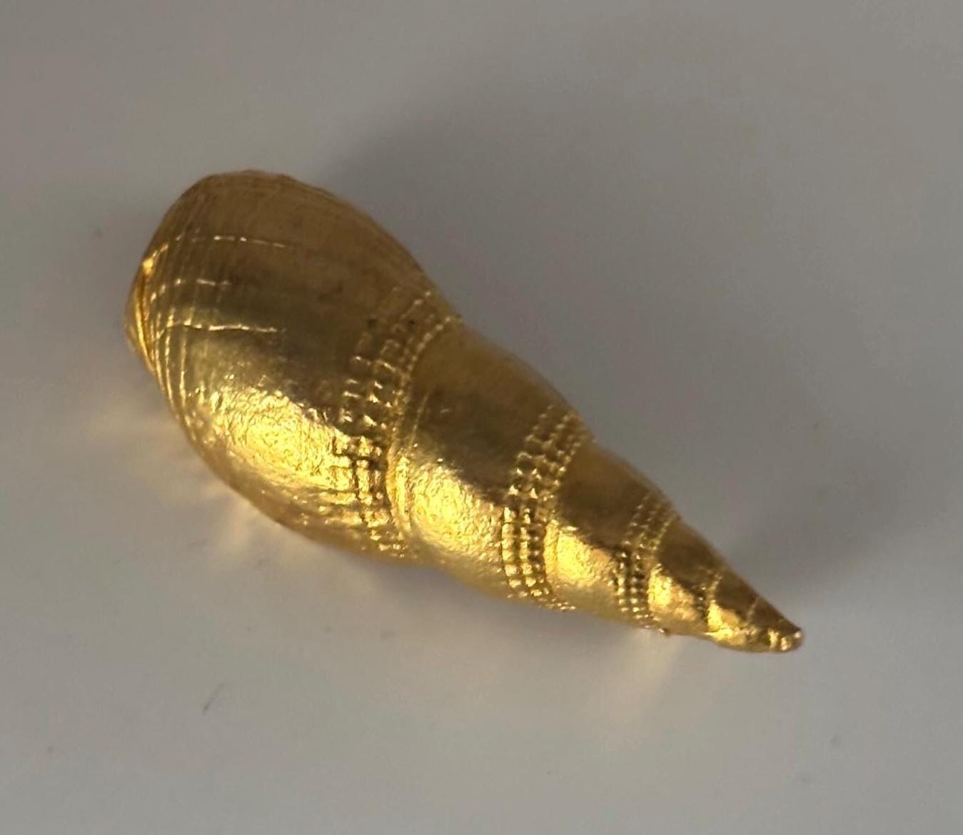 Vintage Gold Tone Seashell Pin Brooch Signed MDM Maison De Mode Jewelry Lover Antiques and Vintage