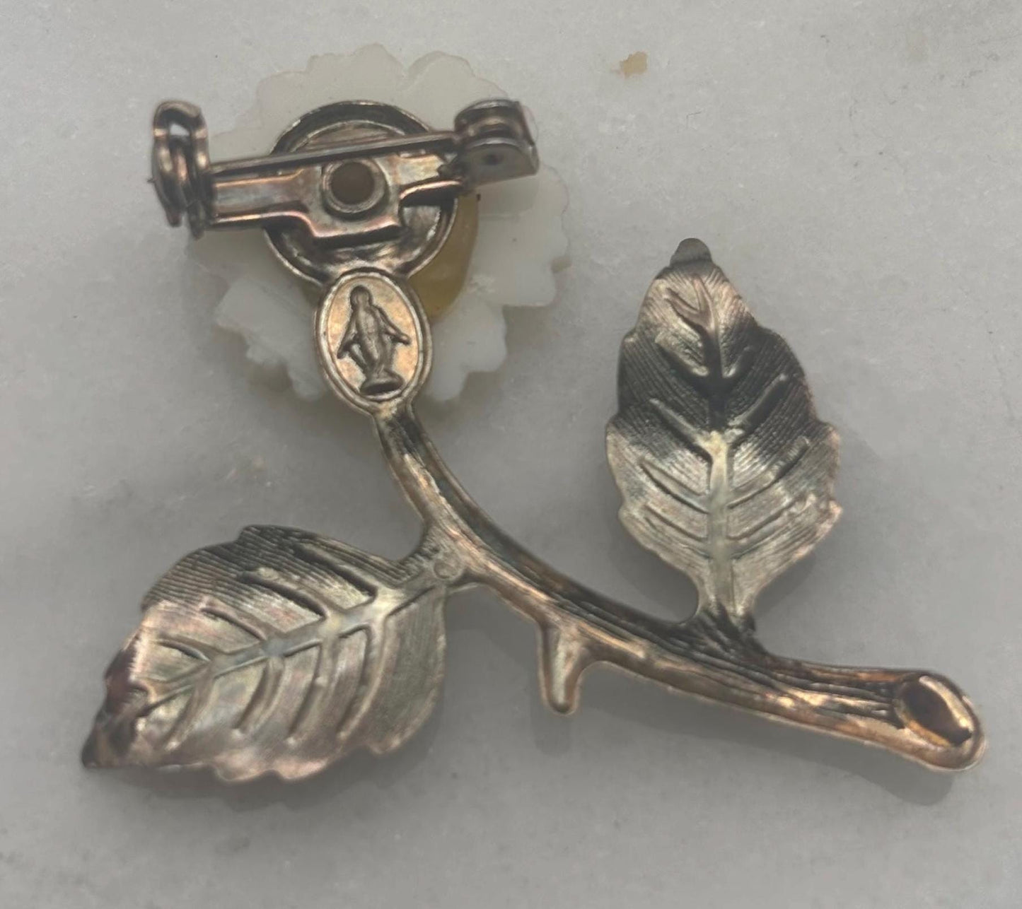 Vintage Virgin Mary Daisy Pin Brooch Lover Antiques and Vintage