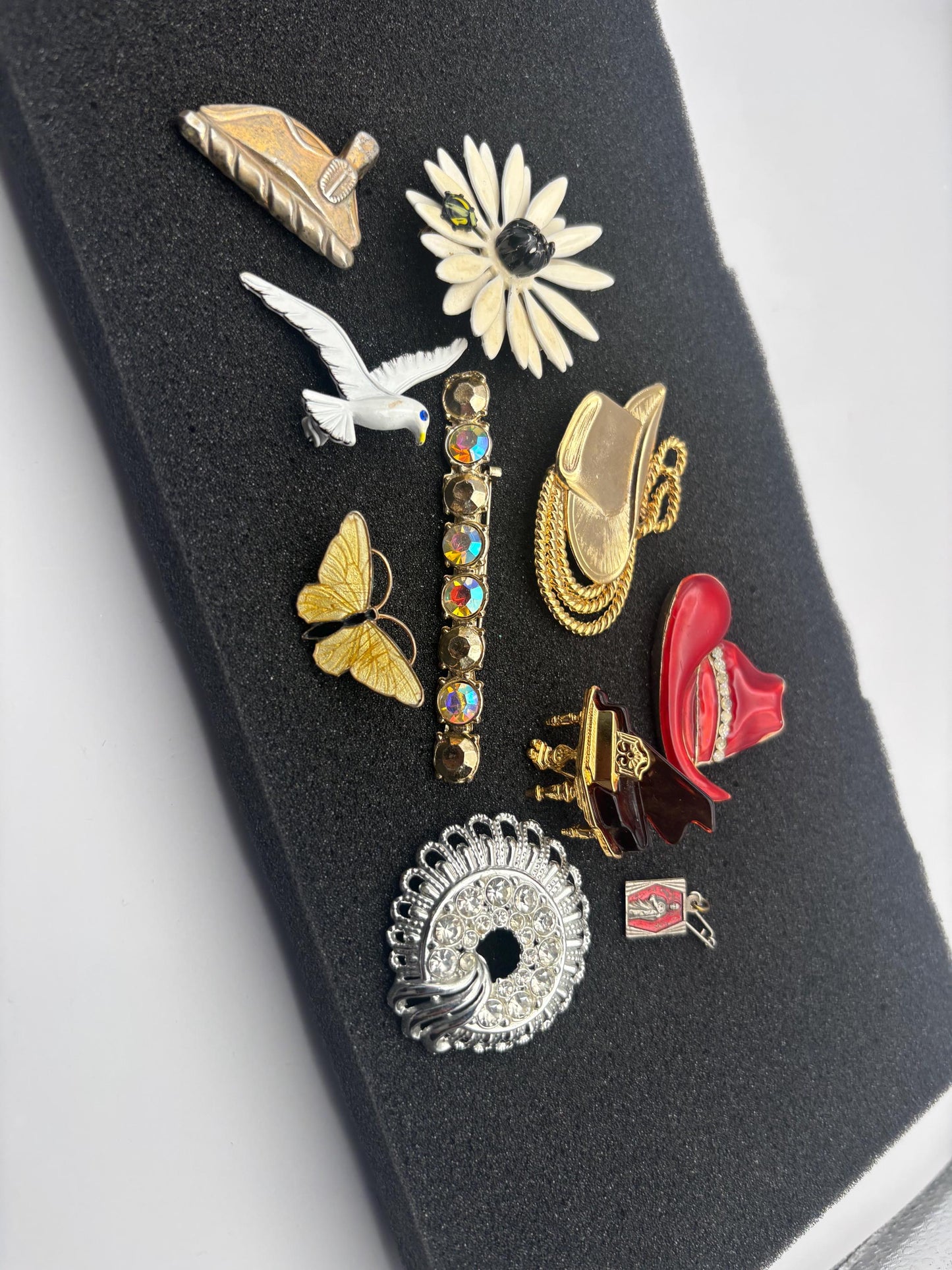 Vintage Pin Collection Variety Brooch Jewelry Lot Lover Antiques and Vintage