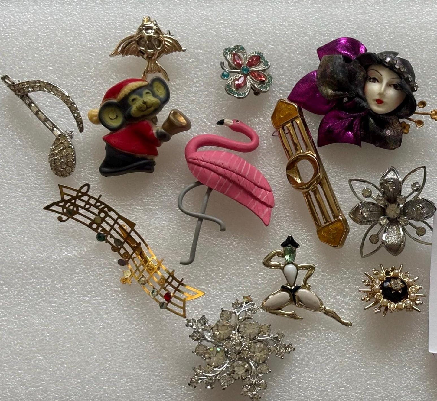 Vintage Pin Collection Variety Jewelry Lot Brooches Bulk Lover Antiques and Vintage
