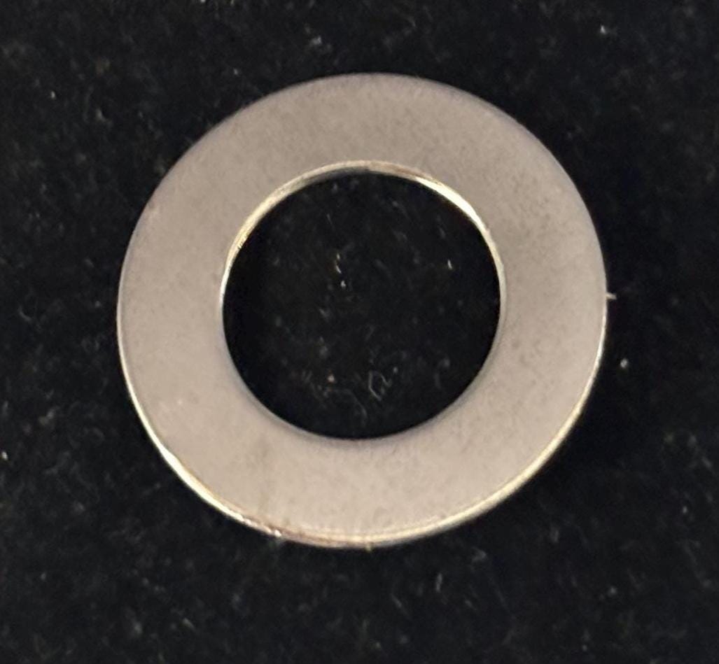 Vintage Sterling Silver Circle Pin Brooch Lover Antiques and Vintage