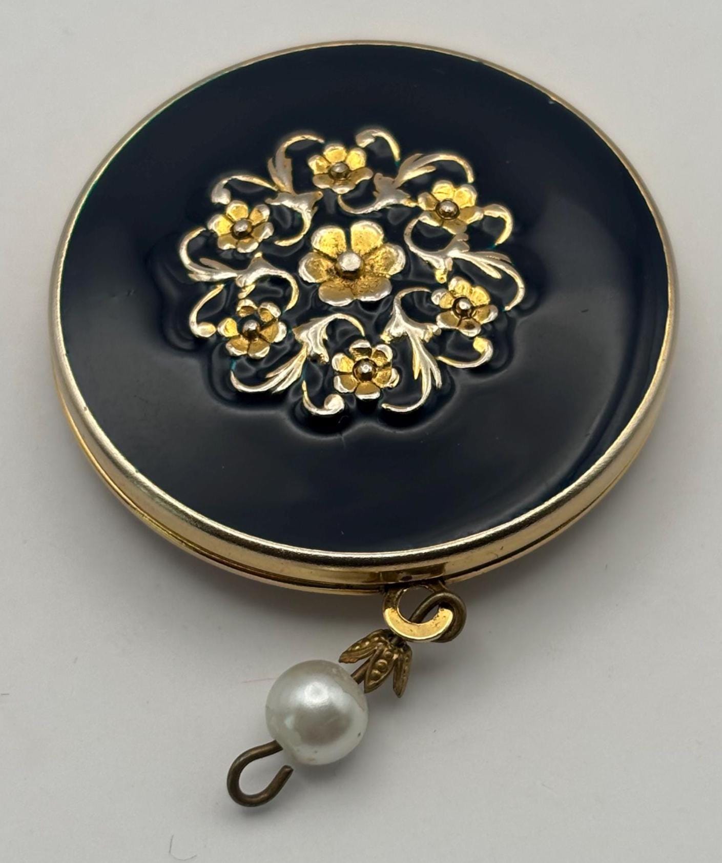 Vintage Black & Gold Bid Style Necklace Lover Antiques and Vintage