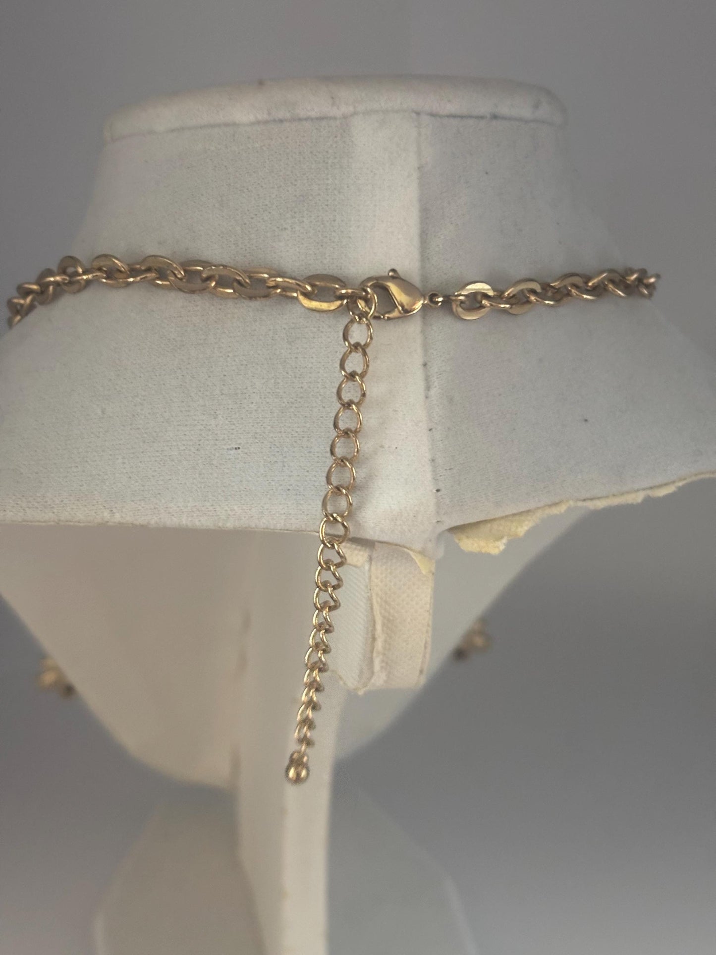 Vintage Black & Gold Bid Style Necklace Lover Antiques and Vintage